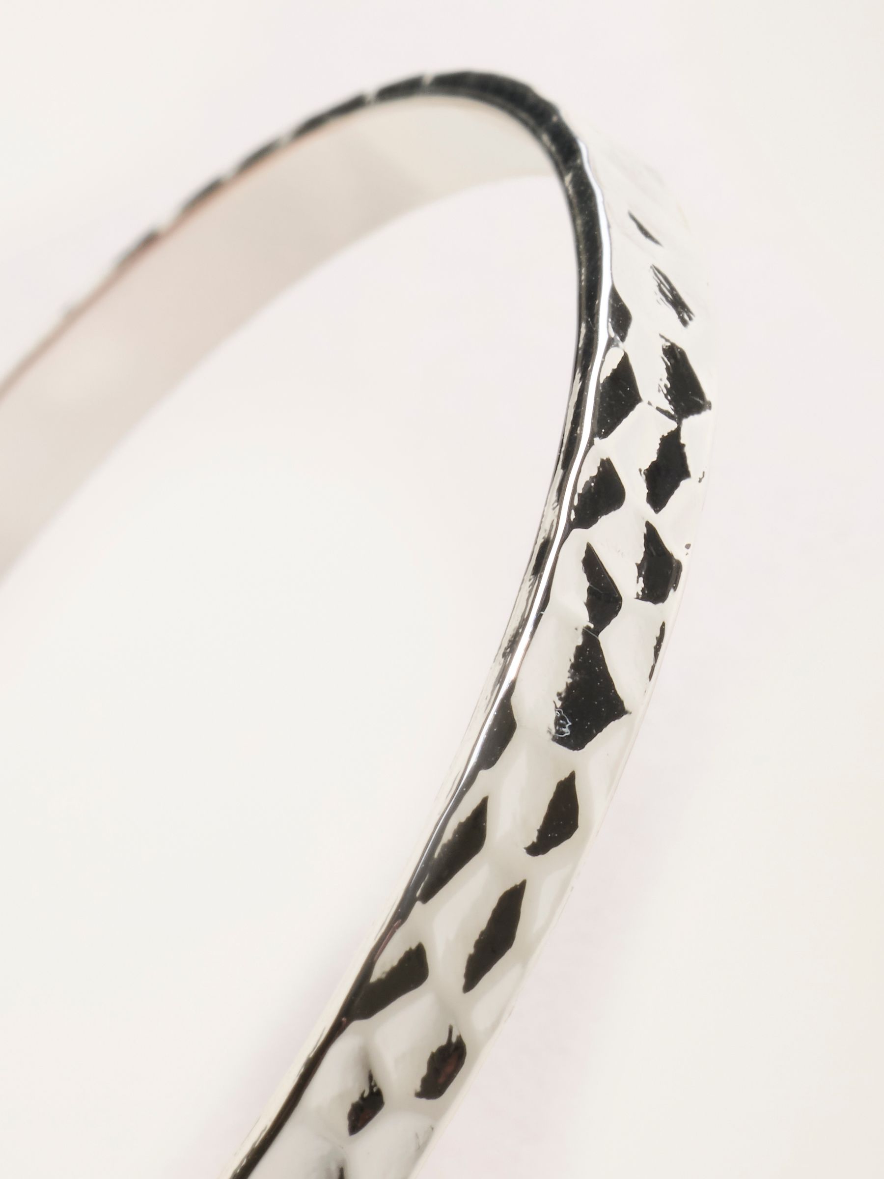 Hammered Bangle in Silver Tone - Image 3 of 3