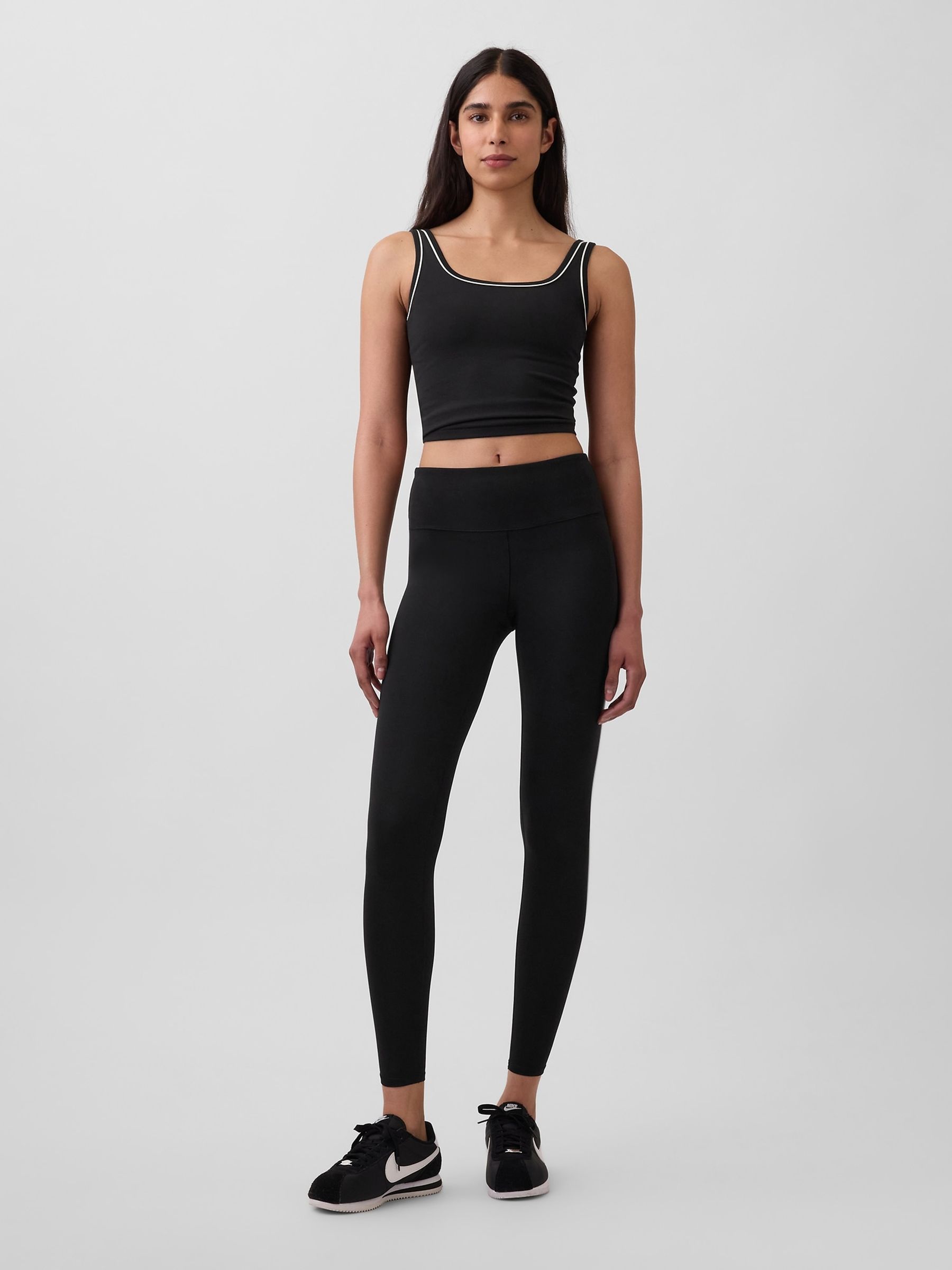 Black GapFit Smooth High Waisted Leggings - Image 4 of 6