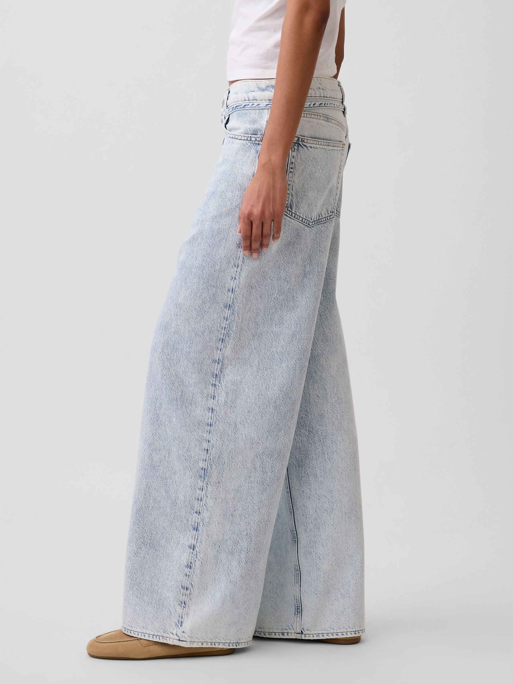 Light Wash Mid Rise UltraSoft Baggy Micro Belt Jeans - Image 3 of 4