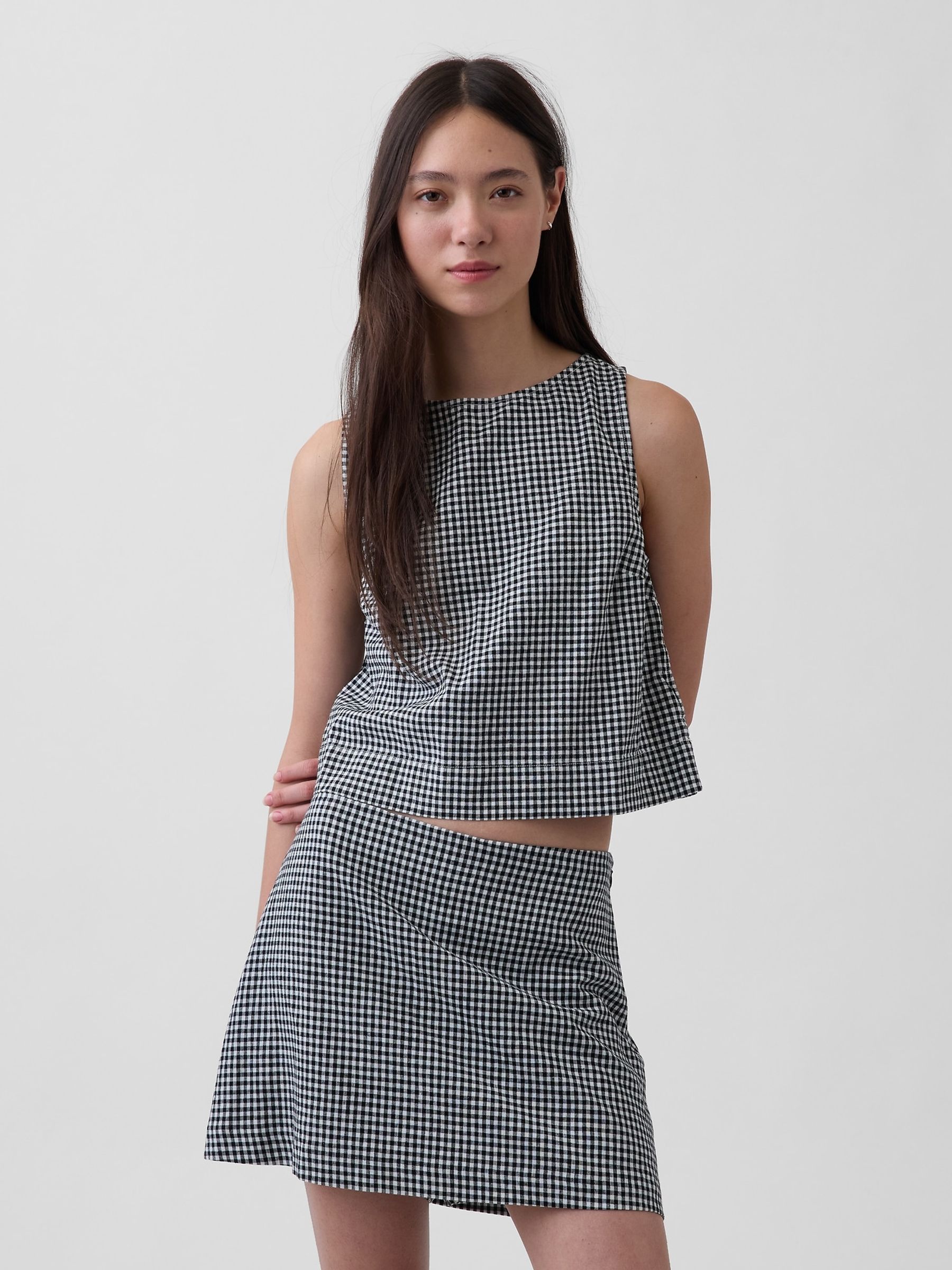 Black Gingham Linen-Blend Crop Shell Vest - Image 1 of 4