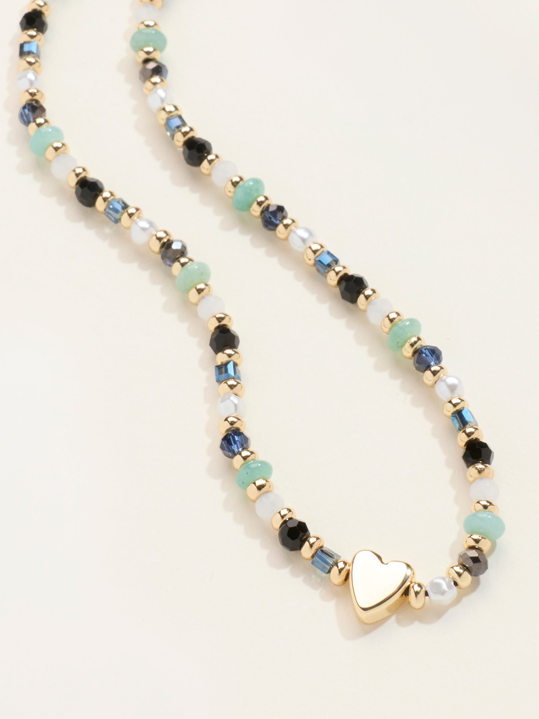 Heart Bead Necklace in Green - Image 4 of 4