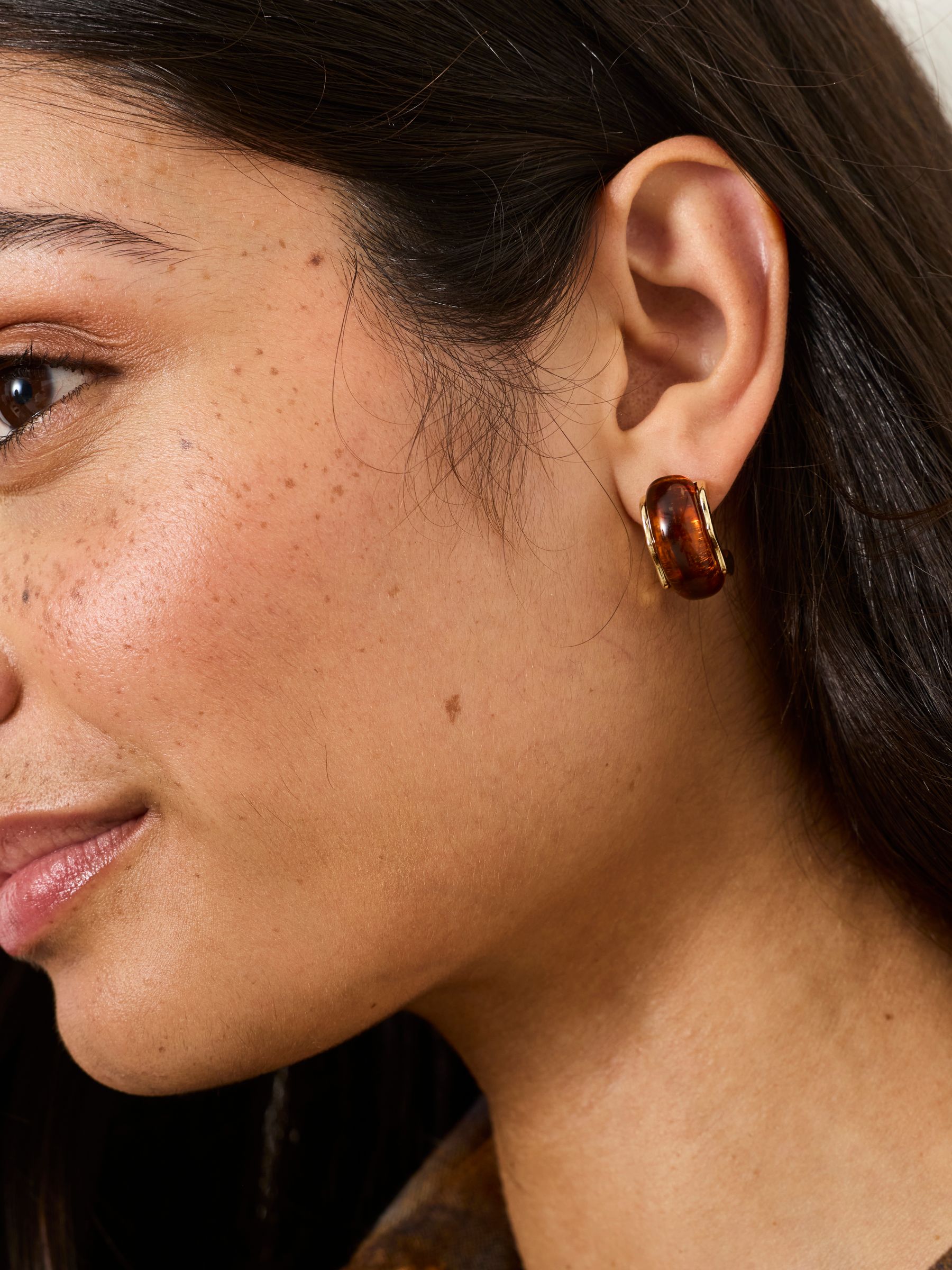 Brown Resin Hoop Earrings - Image 4 of 5