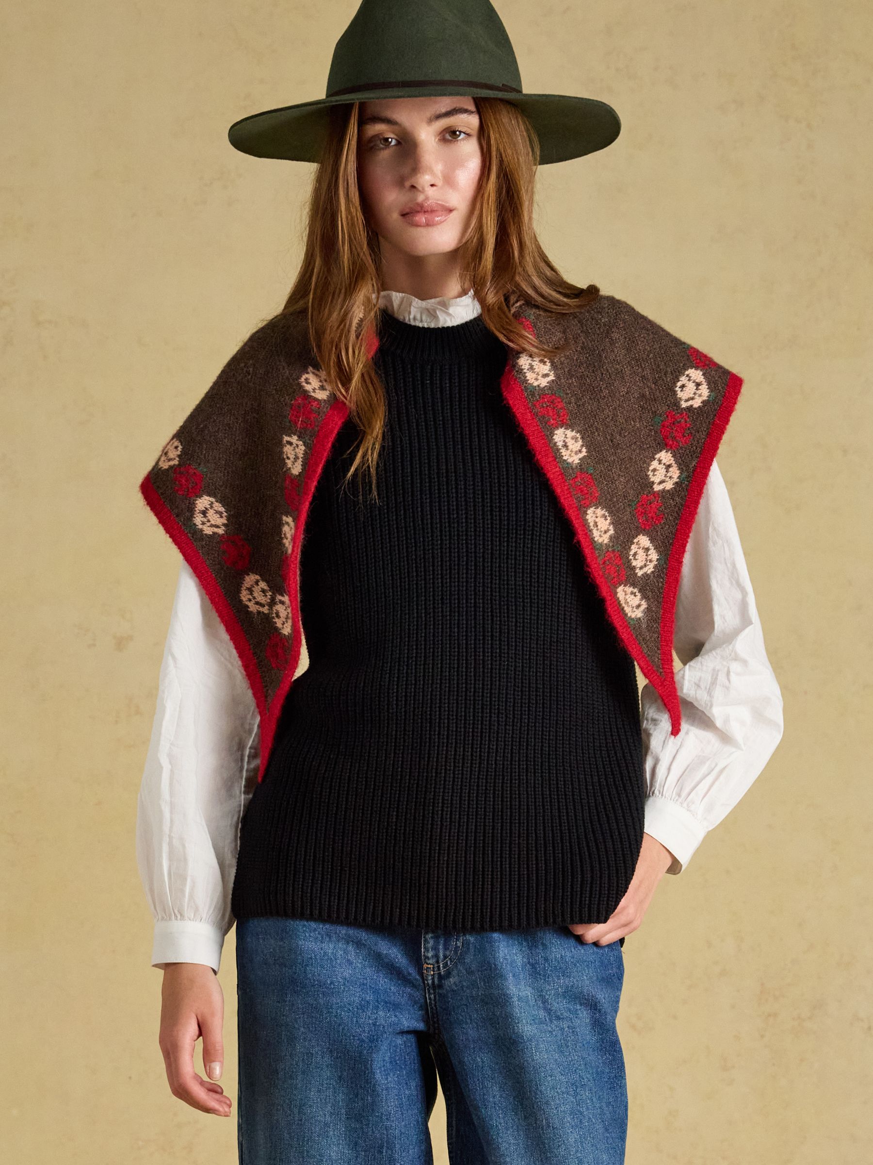 Black Crew Neck Ribbed Knitted Vest - Image 6 of 7