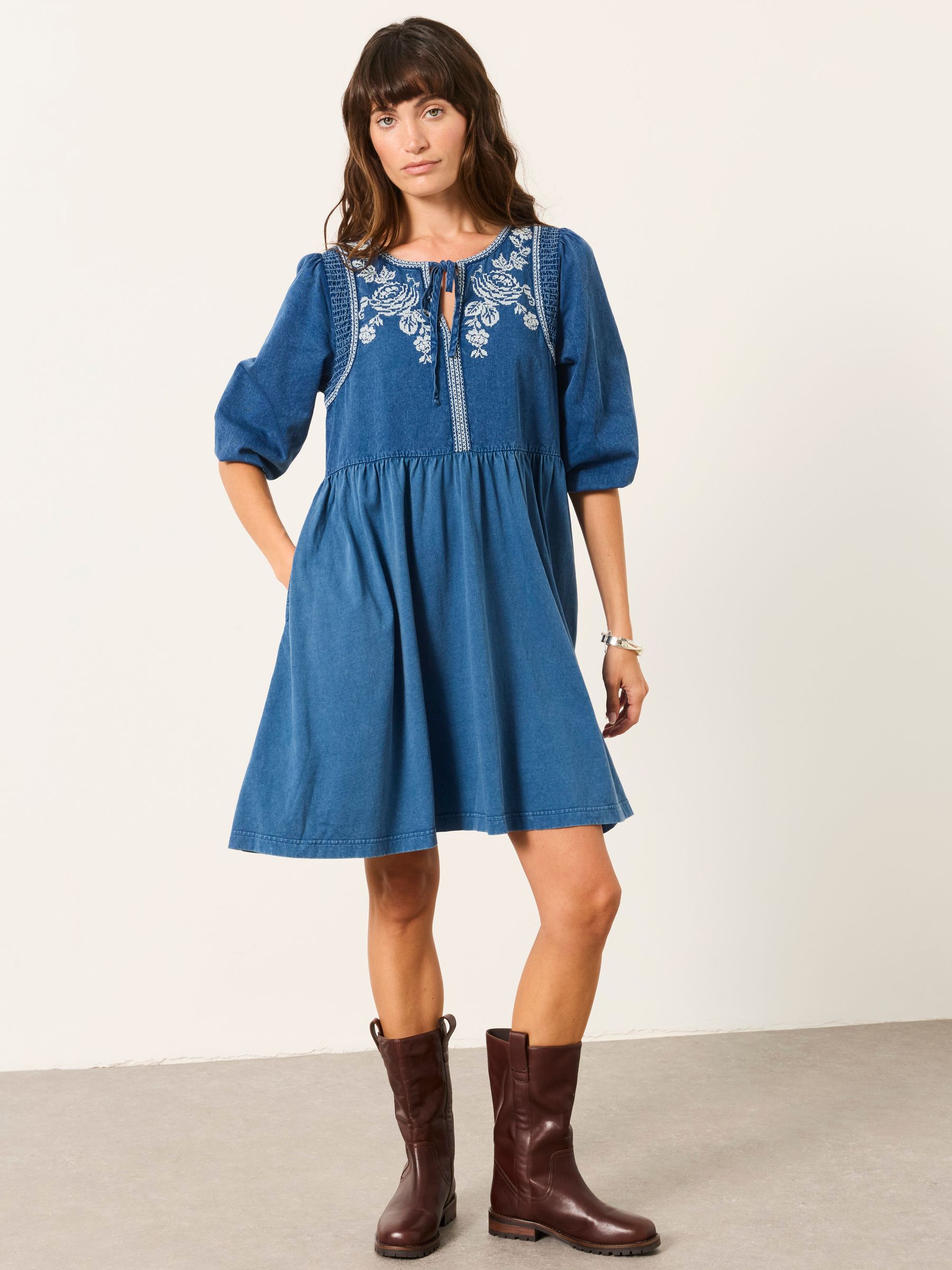 Cassie Blue Detail Dress - Image 5 of 7