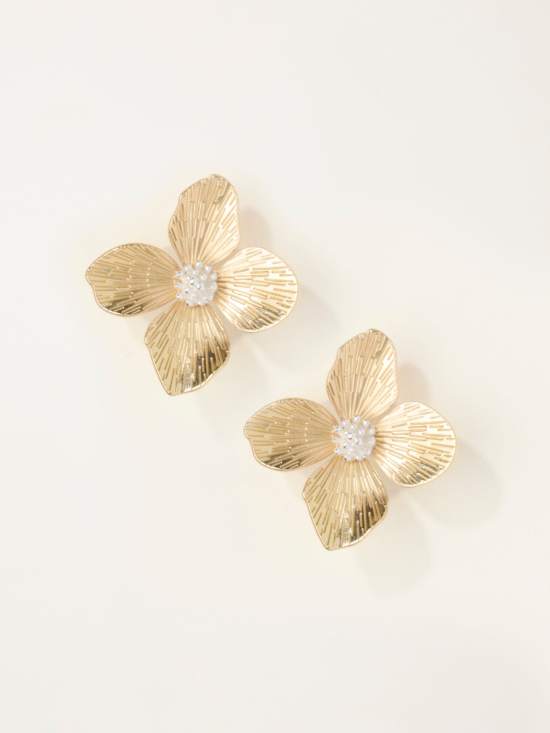 Gold Tone V and A Flower Stud Earrings - Image 3 of 4