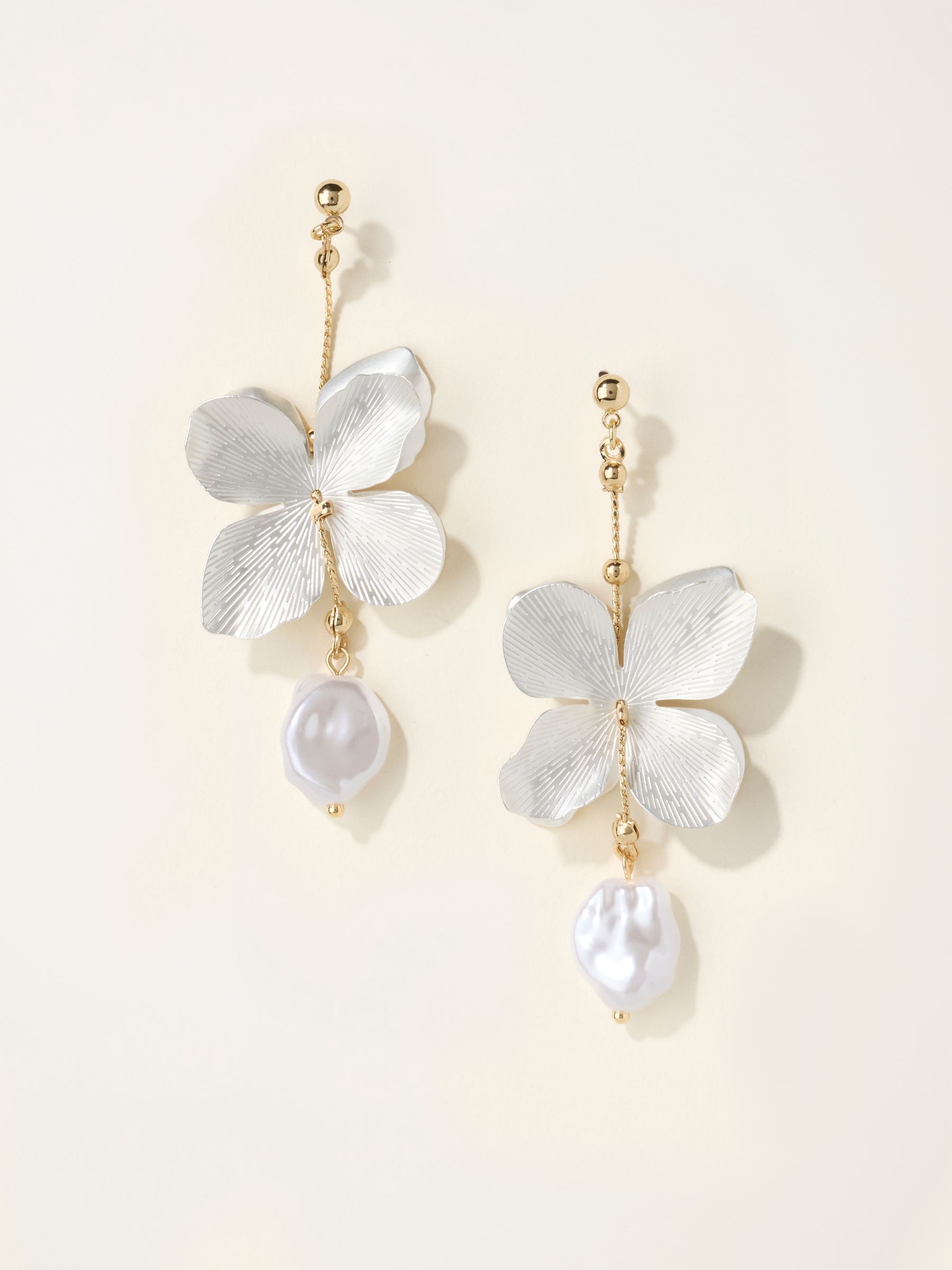 Gold Tone V and A Statement Floral Earrings - Image 3 of 4