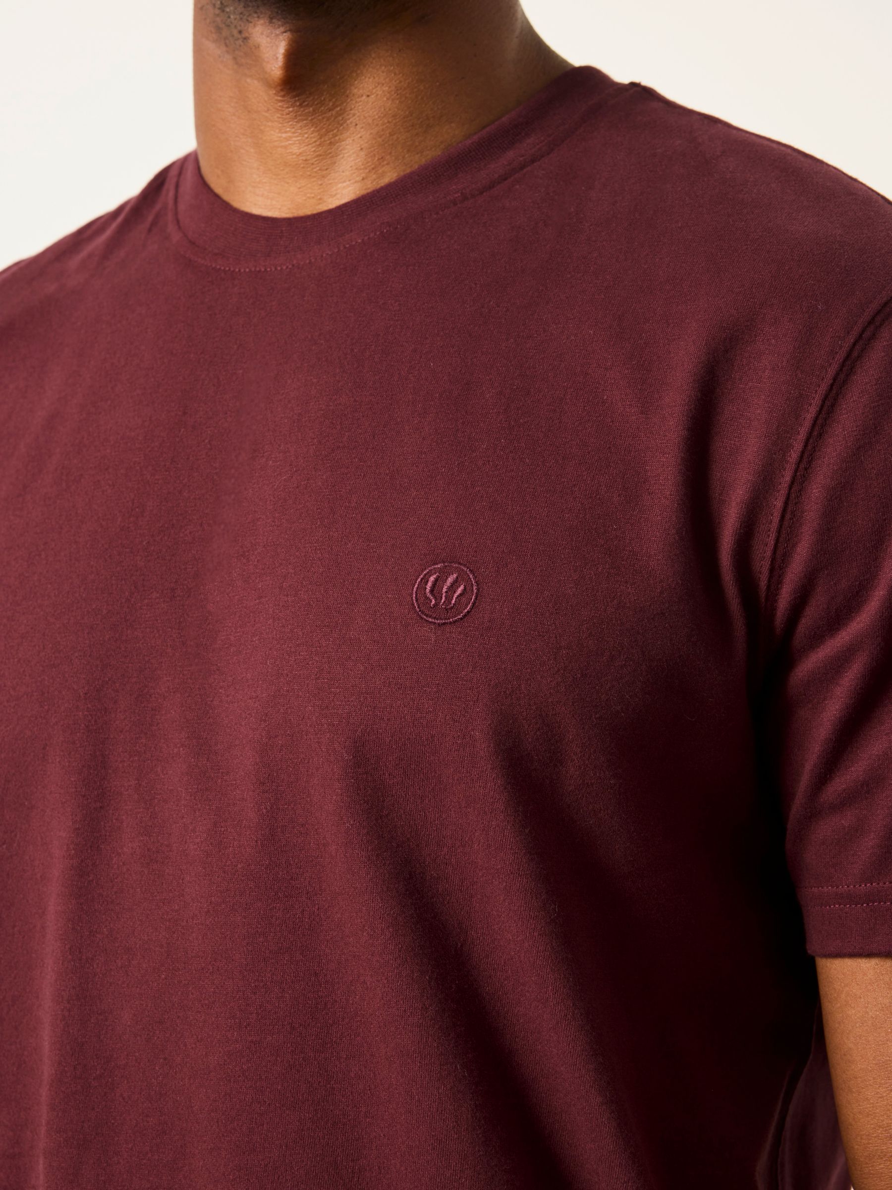 3 Pack Navy/Burgundy/Green Short Sleeve T-Shirt - Image 6 of 7