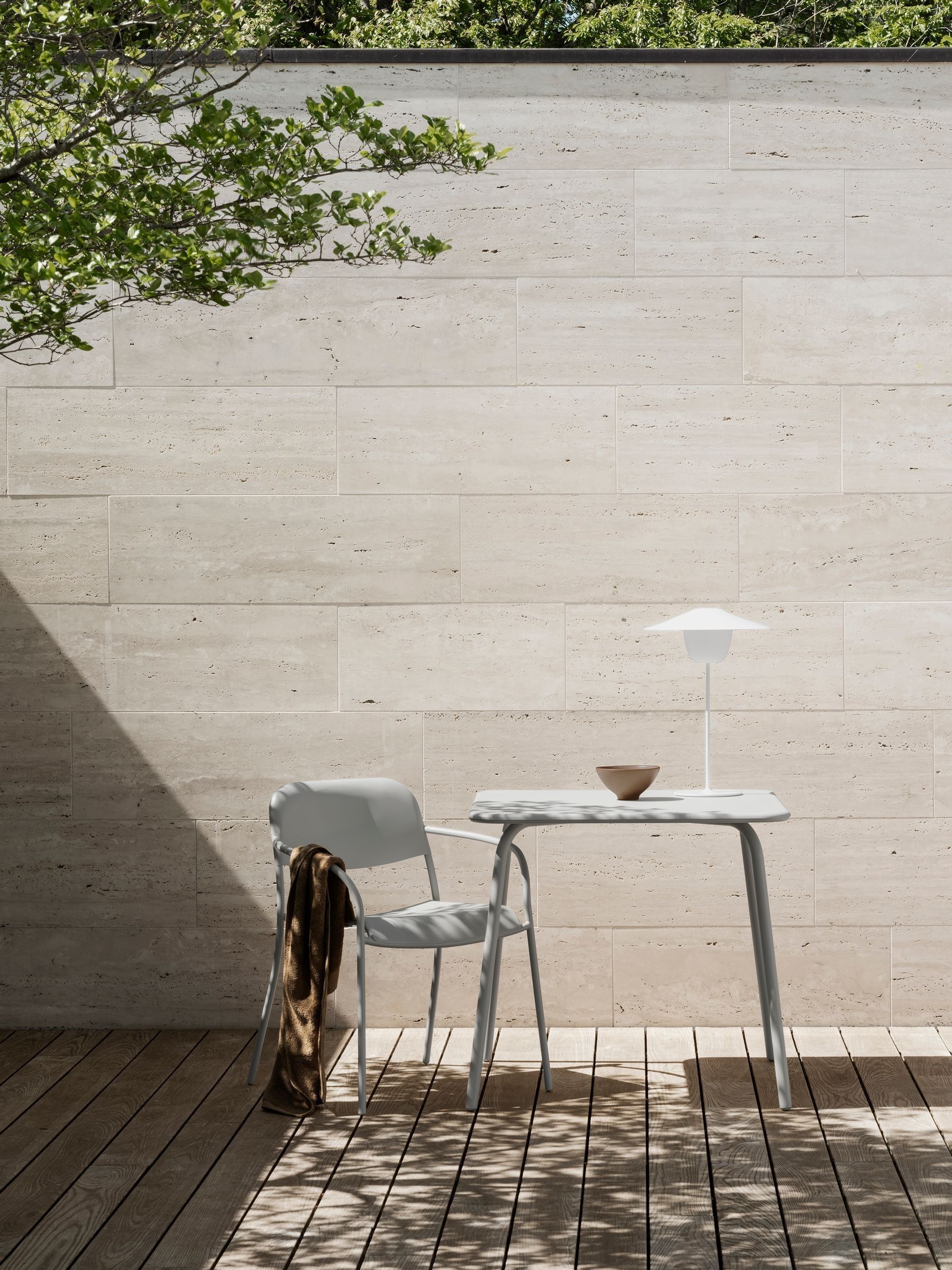 White Portable LED Table Lamp - Image 4 of 6