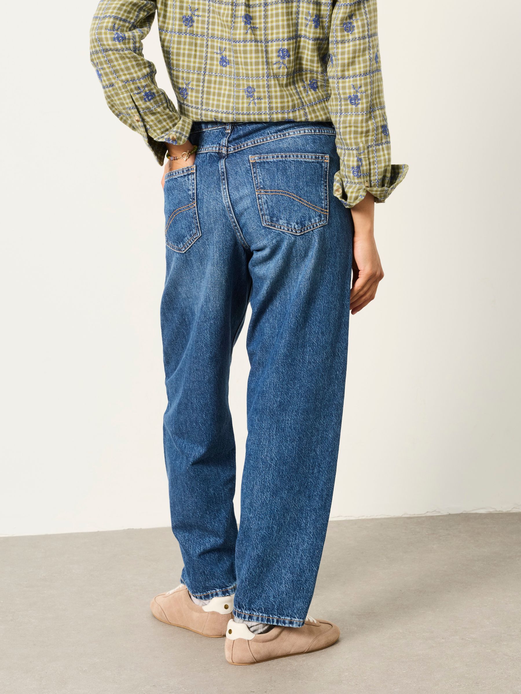 Camber Mid Blue Petite Barrel Jeans - Image 2 of 6
