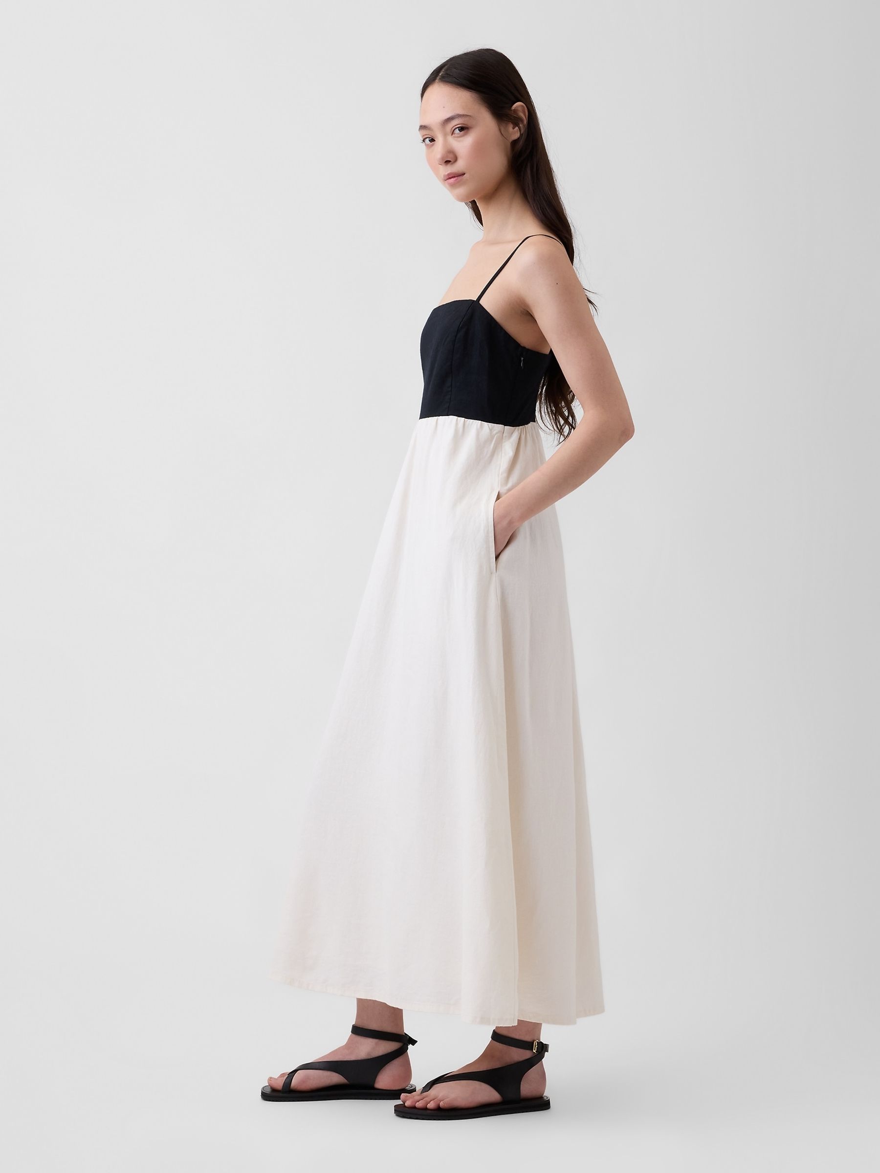 Black/White Linen Blend Empire Waist Maxi Dress - Image 3 of 4