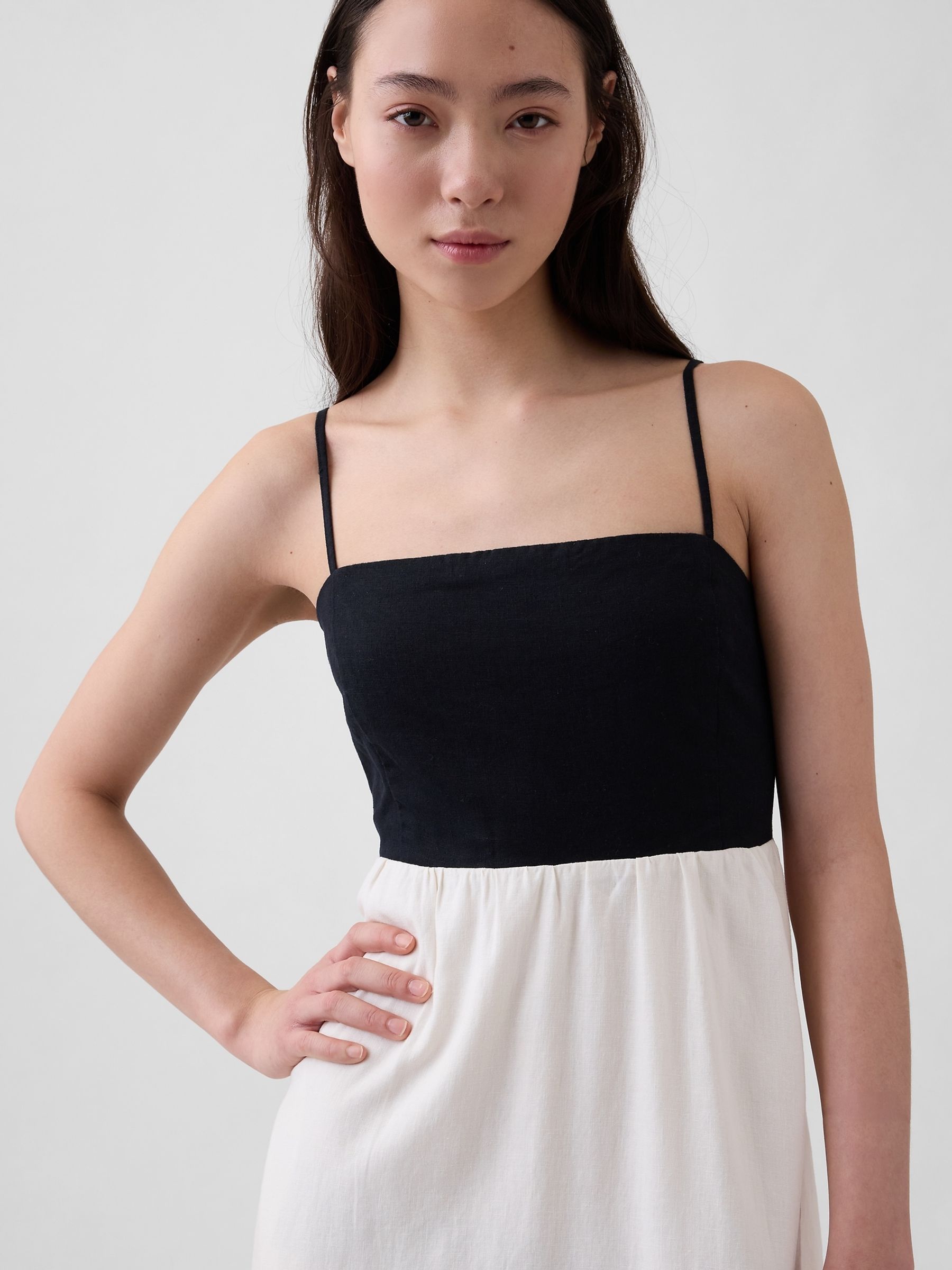 Black/White Linen Blend Empire Waist Maxi Dress - Image 4 of 4