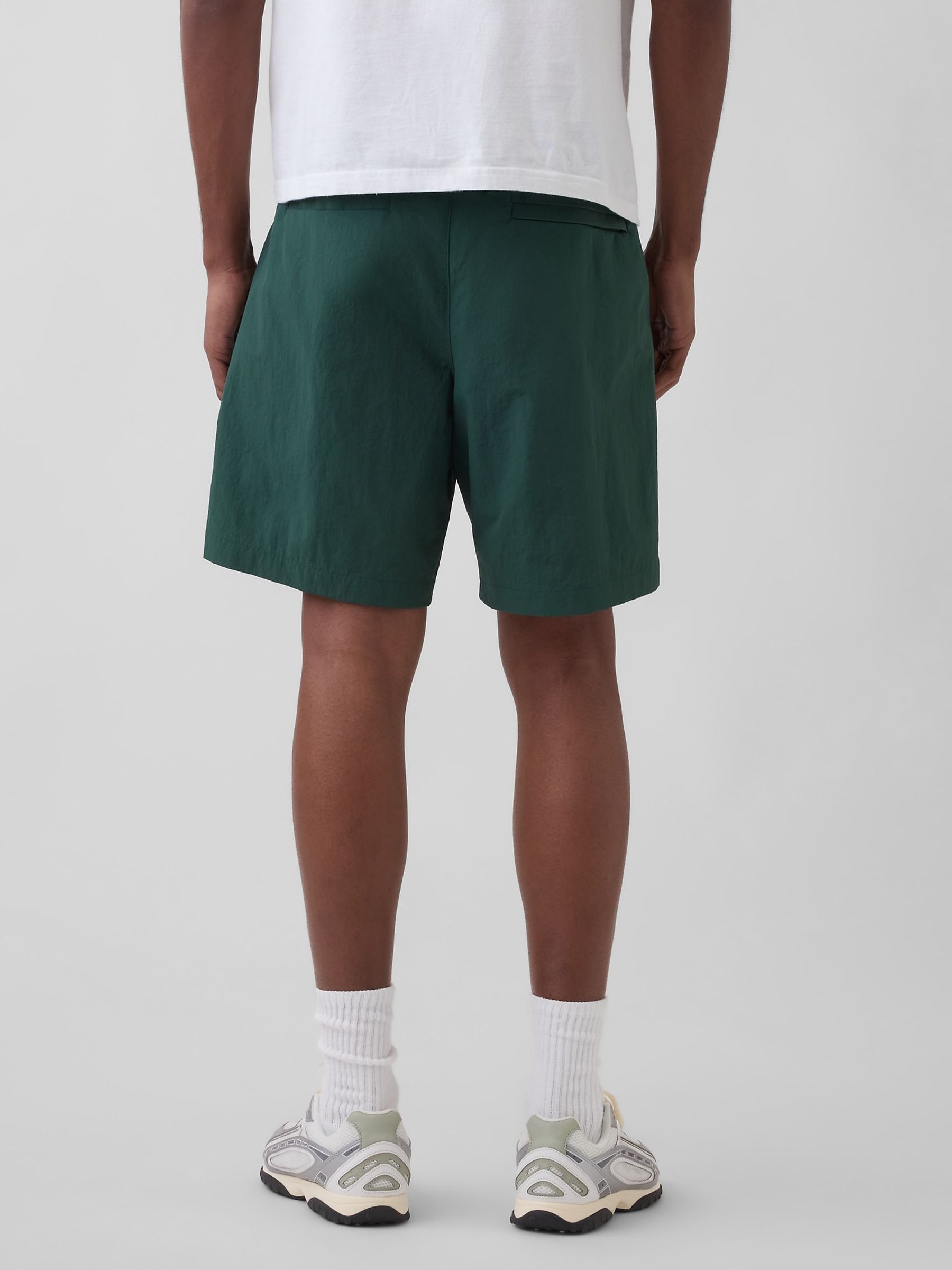 Green 7.5 inch Hybrid Shorts - Image 2 of 5