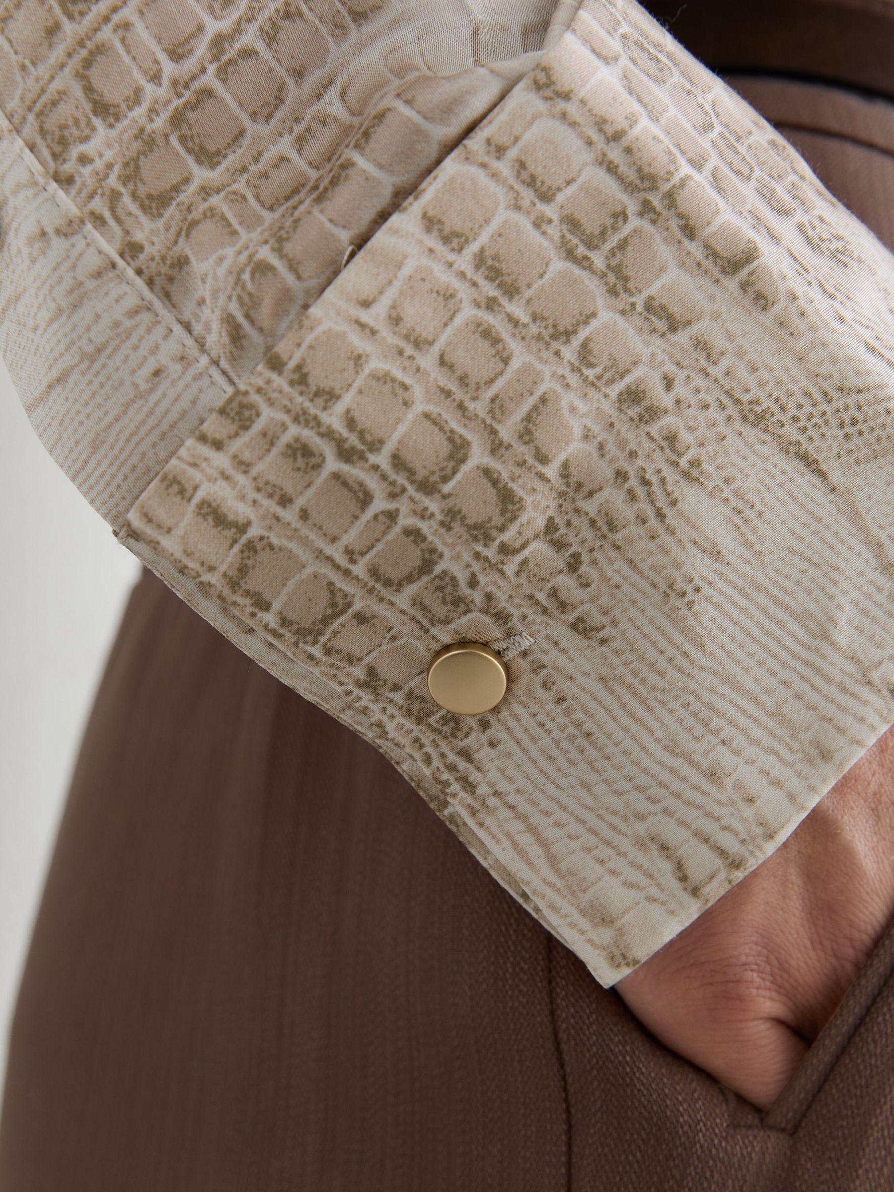 Shirt in Neutral - image 4