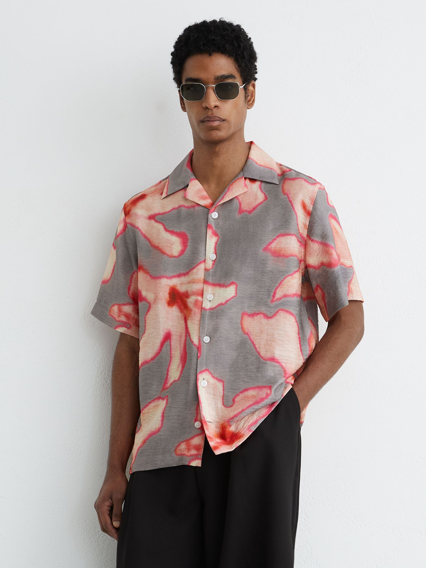 Graphic Floral-Print Short-Sleeve Shirt in Pink - Image 1 of 5