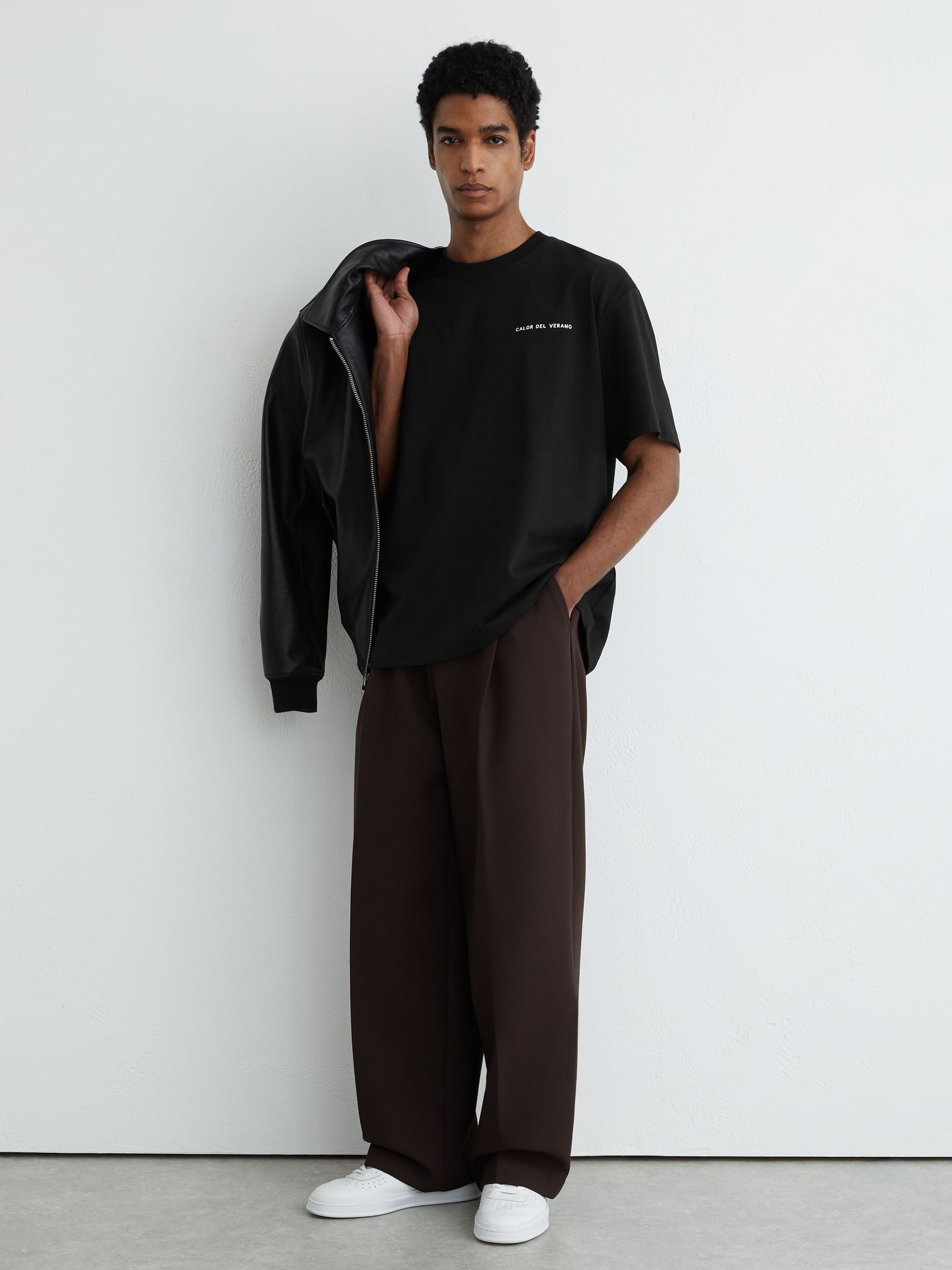 Cotton Logo Short-Sleeve Relaxed T-Shirt in Black - image 5