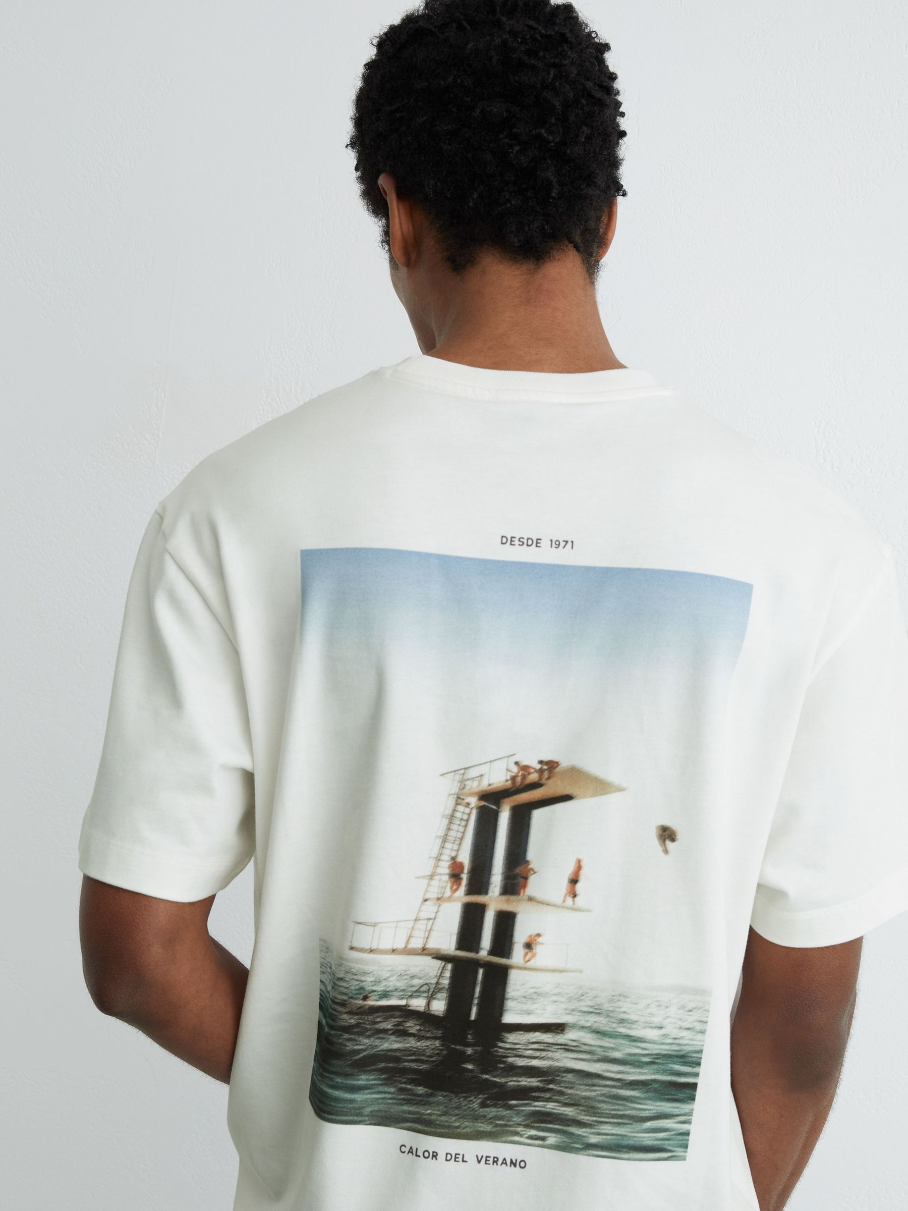 Cotton Dive-Print Relaxed-Fit T-Shirt in White - Image 1 of 6 Cotton Dive-Print Relaxed-Fit T-Shirt in White - Image 1 of 6