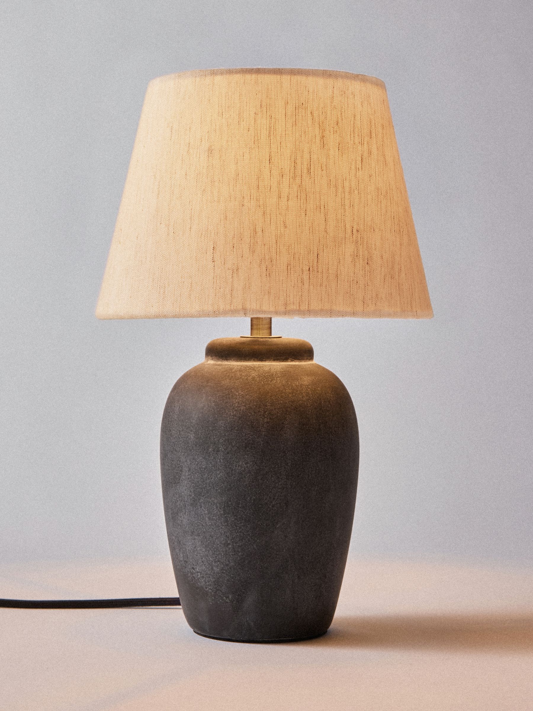 The Set 2 Pack Black/Cream Textured Ceramic Small Table Lamps - Image 3 of 5