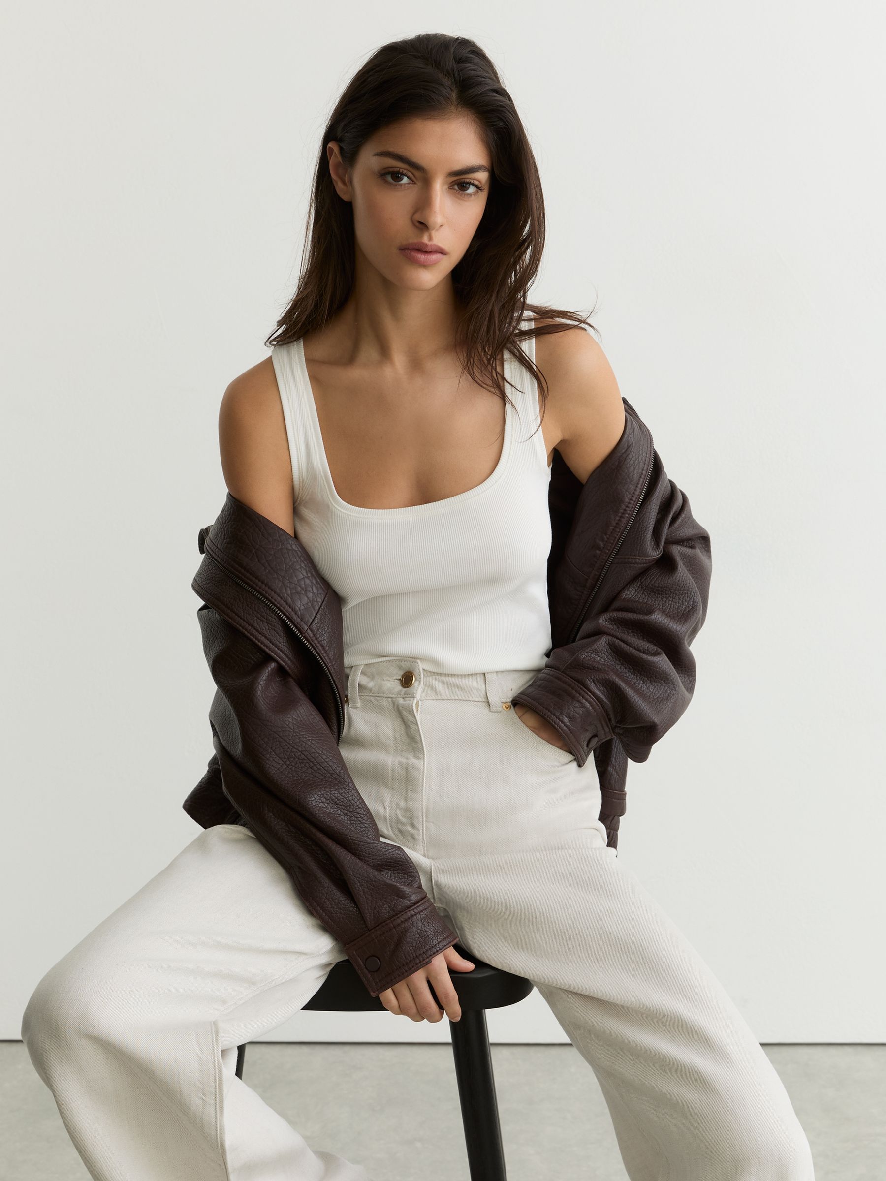 Lyocell-Linen Wide-Leg Trousers in Neutral - Image 3 of 6