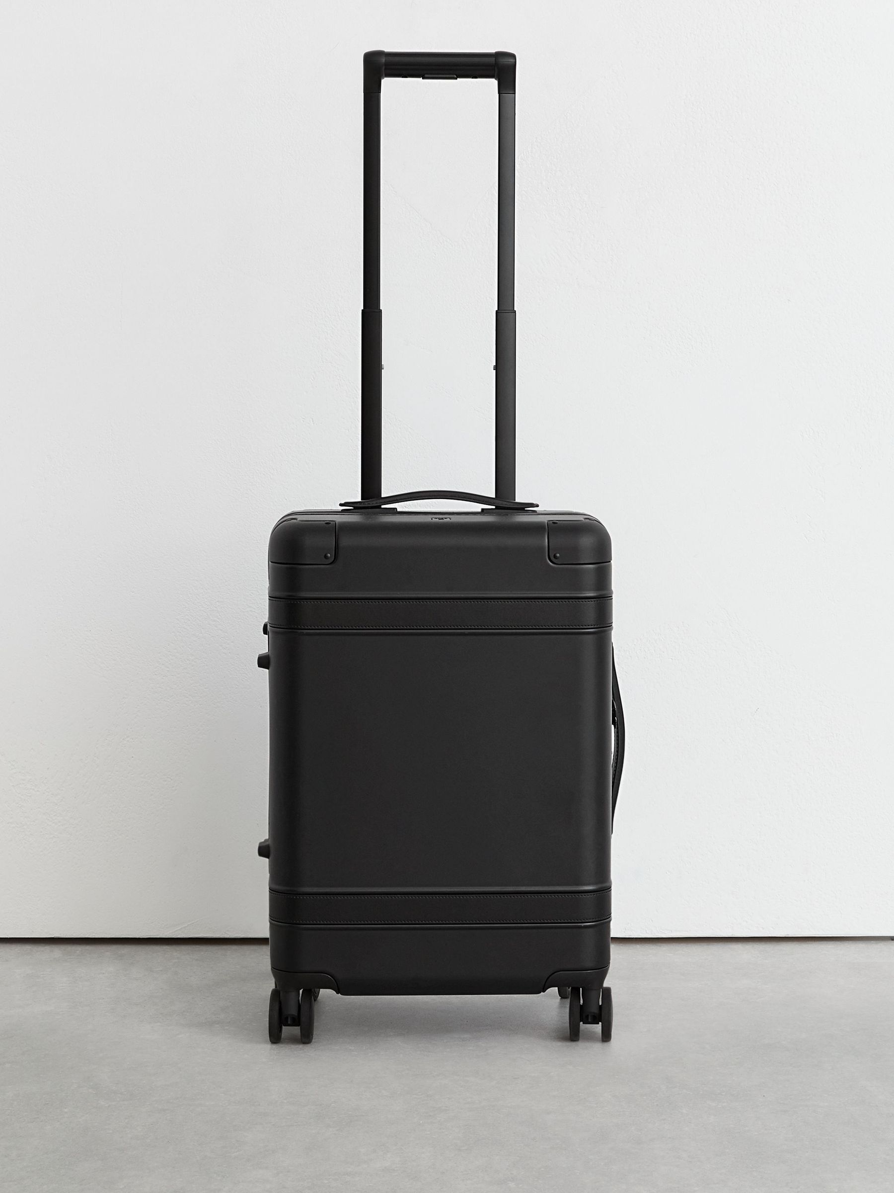 Reiss | Journeymaker Hard-Shell Cabin Suitcase in Black - Image 4 of 7