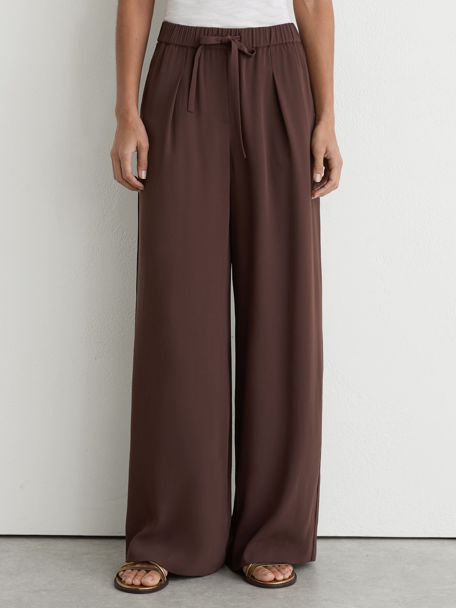 Drawstring Wide-Leg Trousers in Chocolate Brown - Image 4 of 8