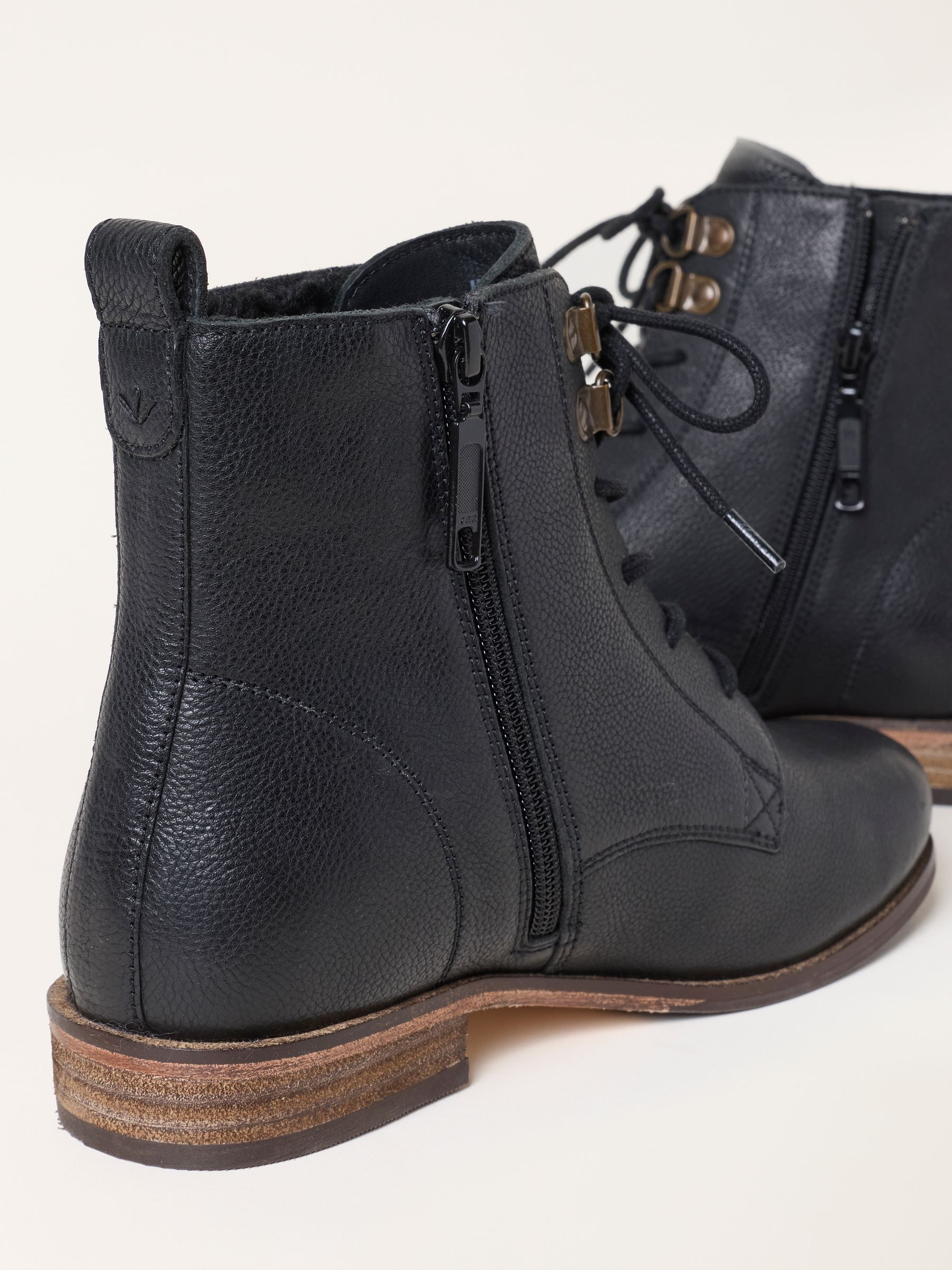 Camber Black Leather Ankle Boots - Image 3 of 3