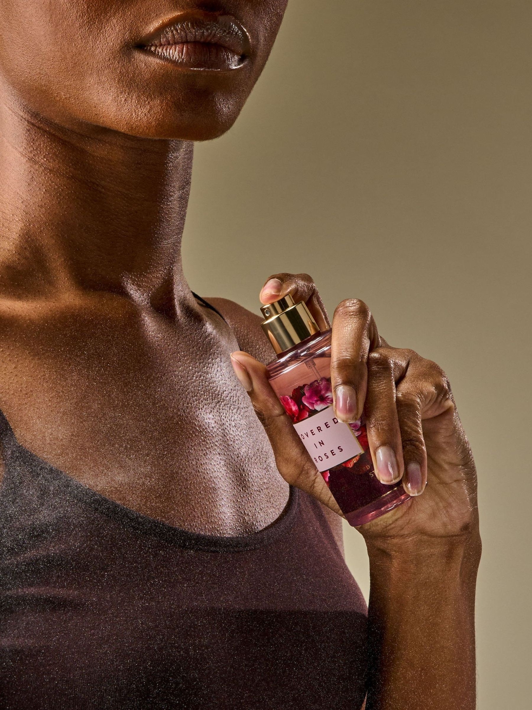 Covered In Roses Travel Size Fine Fragrance Mist 75ml - Image 4 of 4