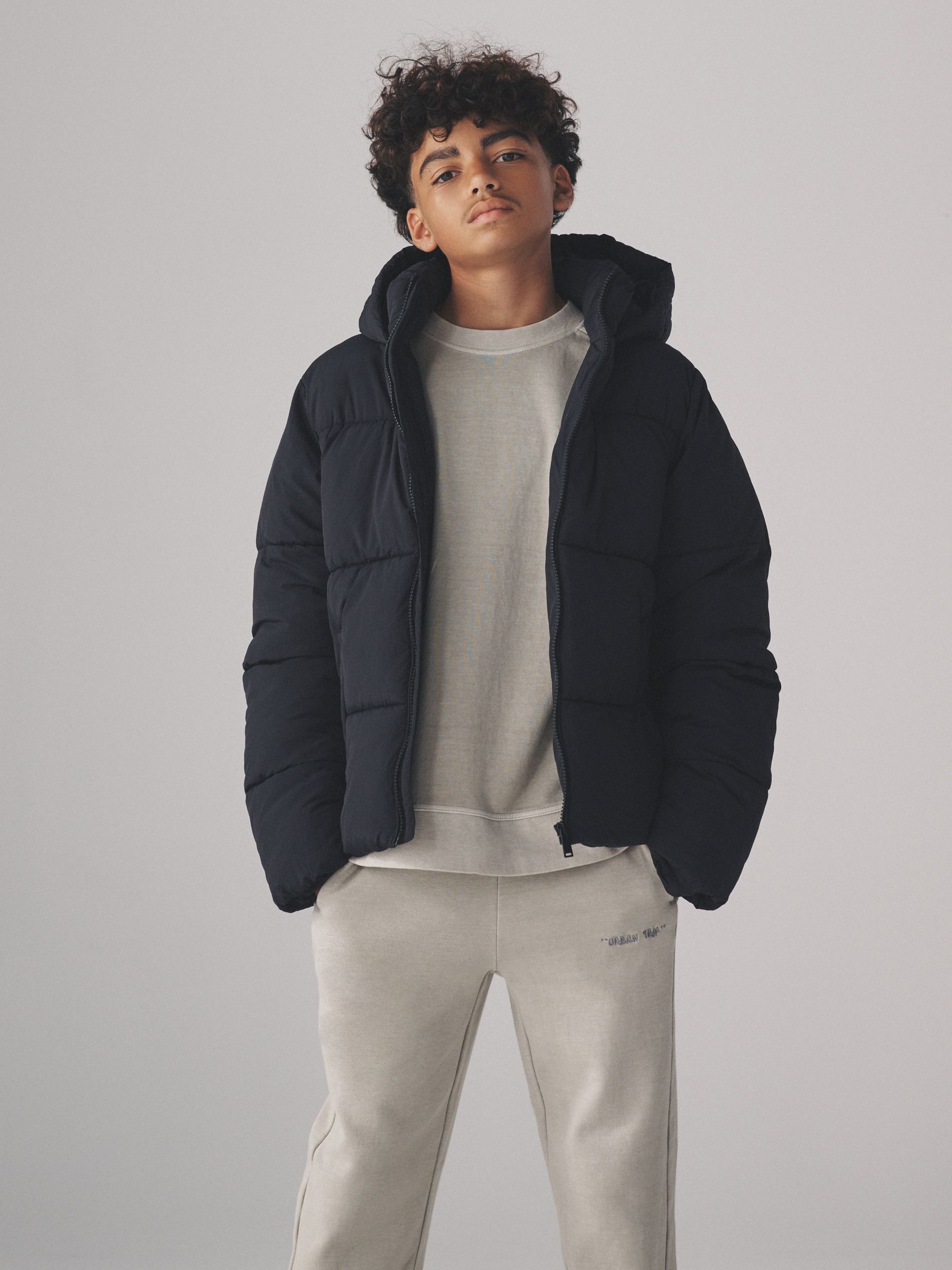 2 Pack Short Hooded Puffer Coats - Image 3 of 14