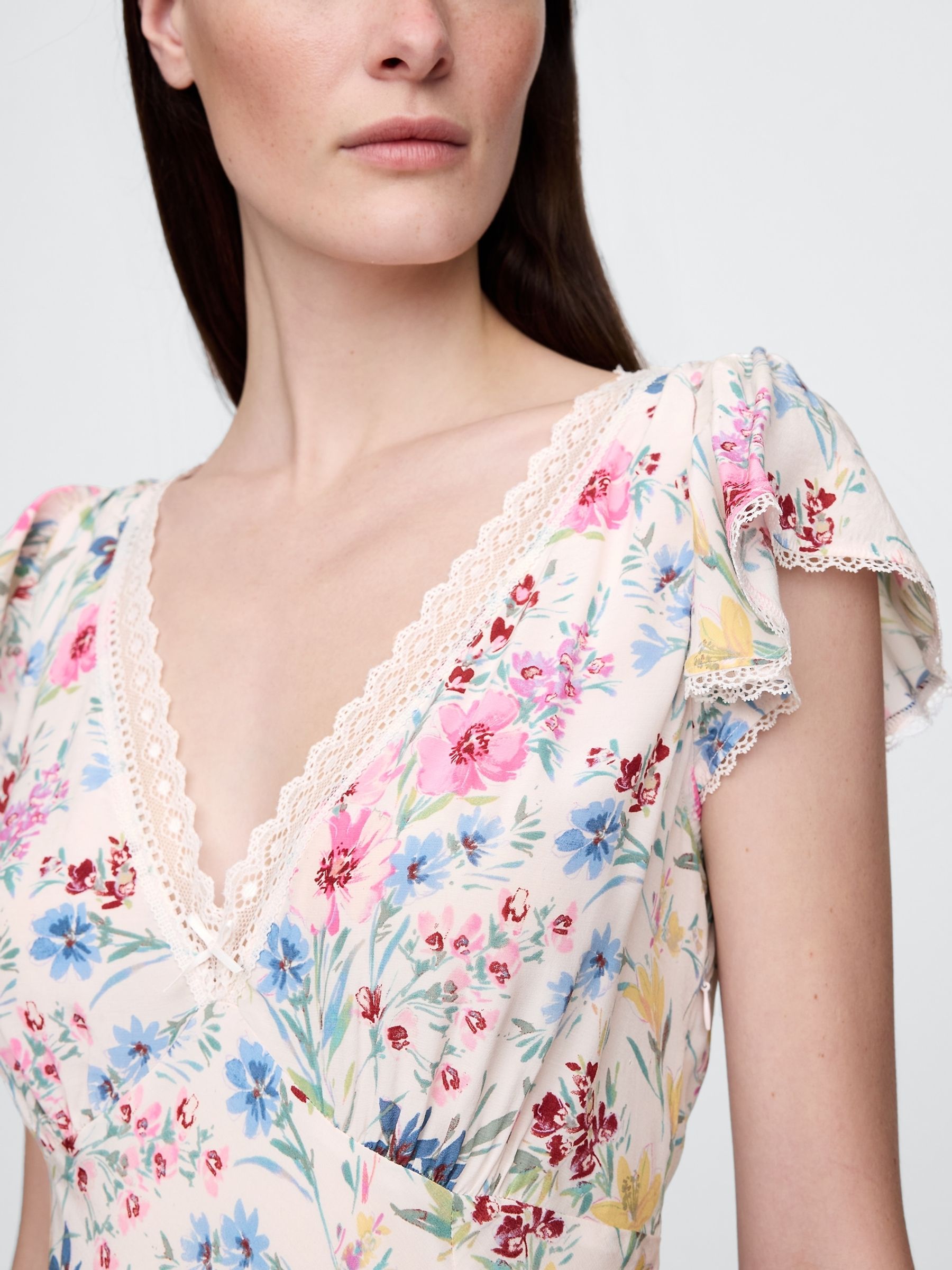 White Floral Crepe Lace-Trim V-Neck Maxi Dress - Image 3 of 5