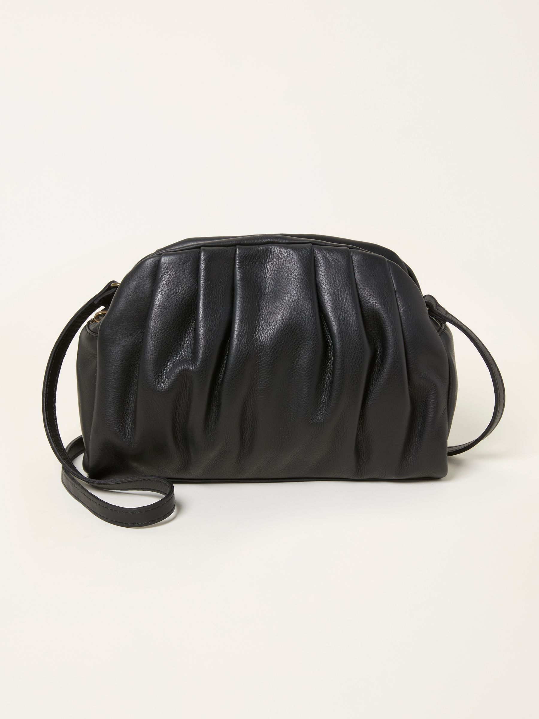 Black Ruched Leather Clutch Bag - Image 3 of 5