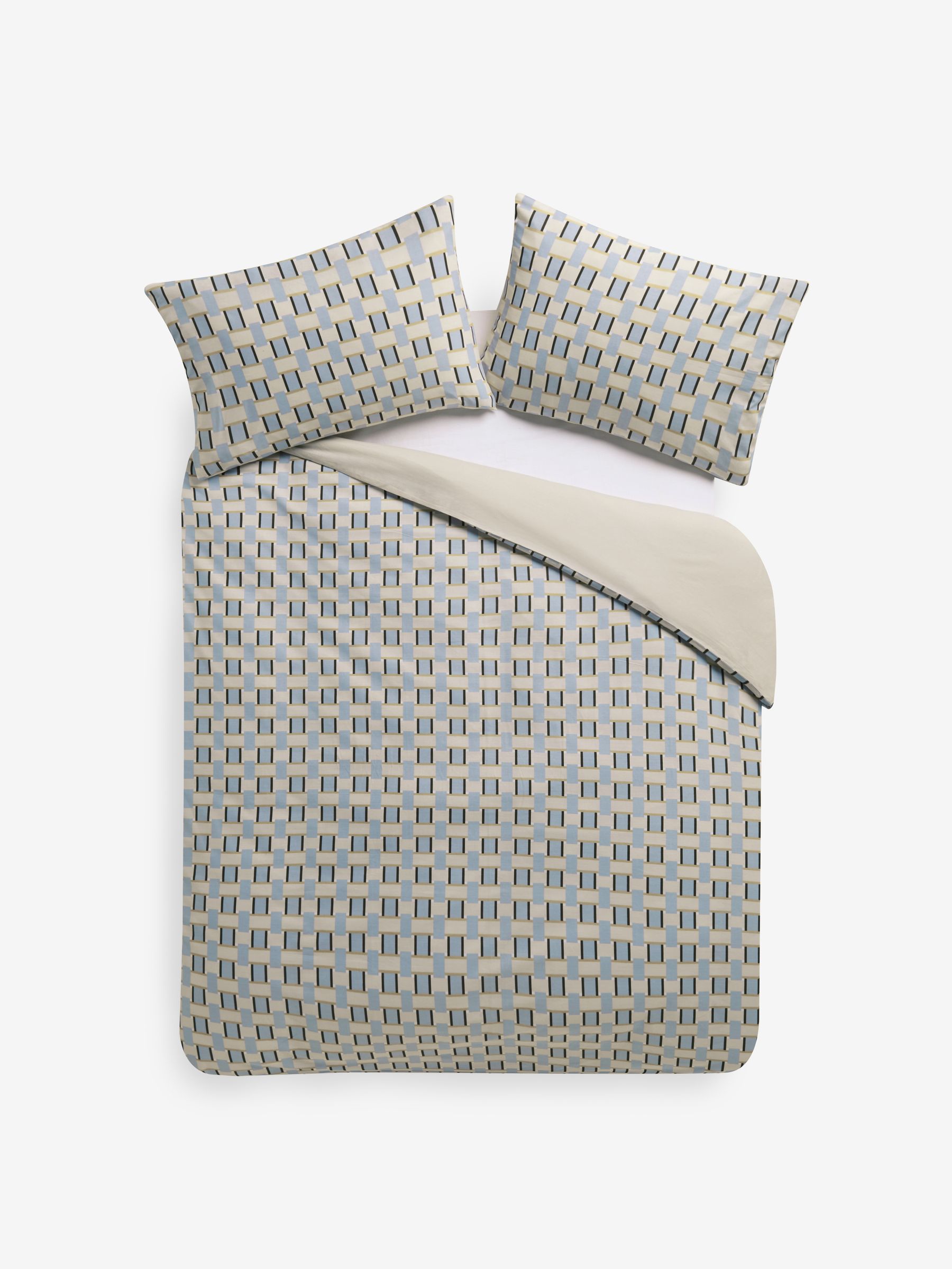 Finnur 100% Cotton Duvet Cover and Pillowcase Set in Blue - Image 5 of 5