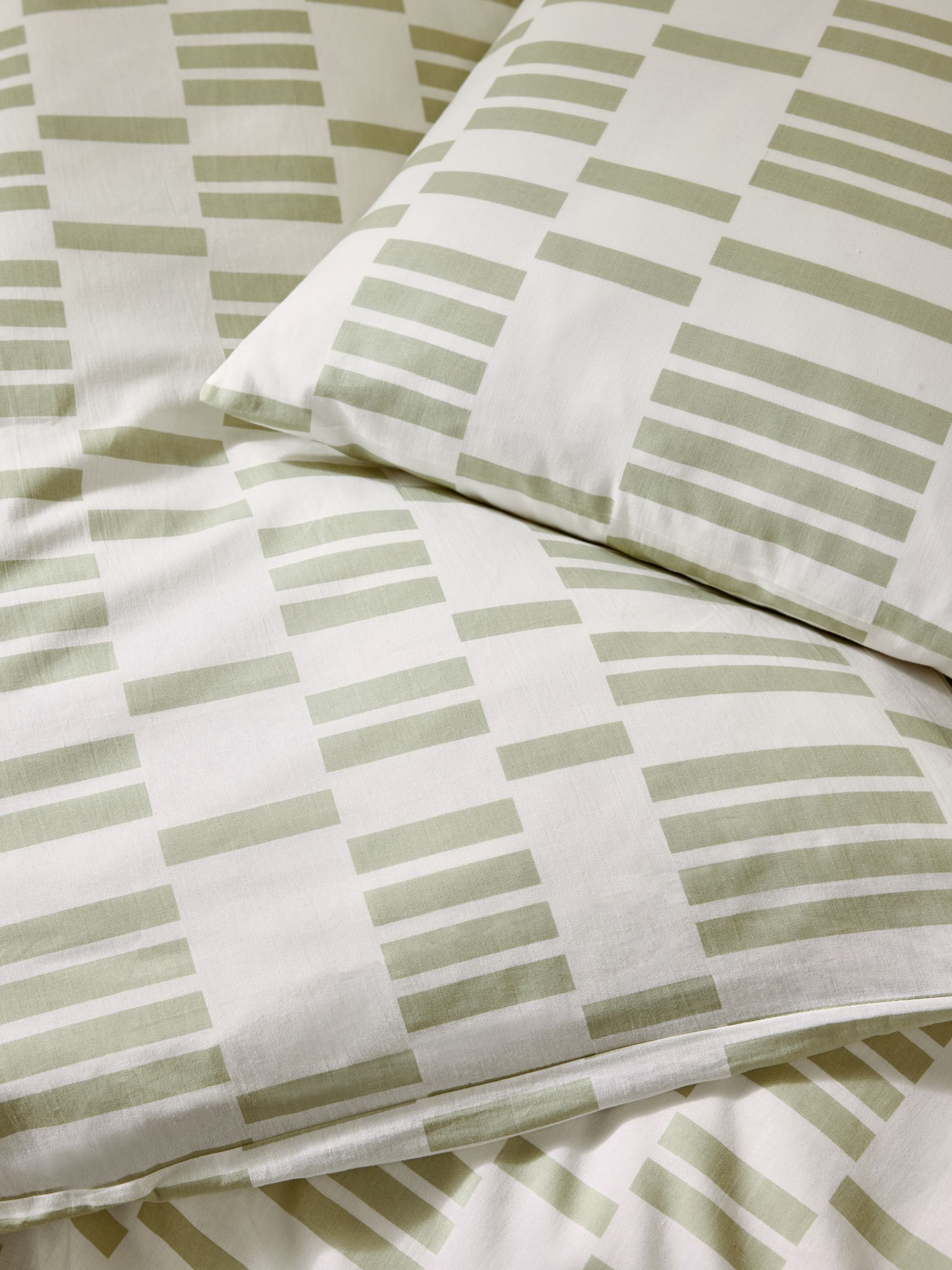 Avery 100% Cotton Duvet Cover and Pillowcase Set in Green - Image 1 of 5