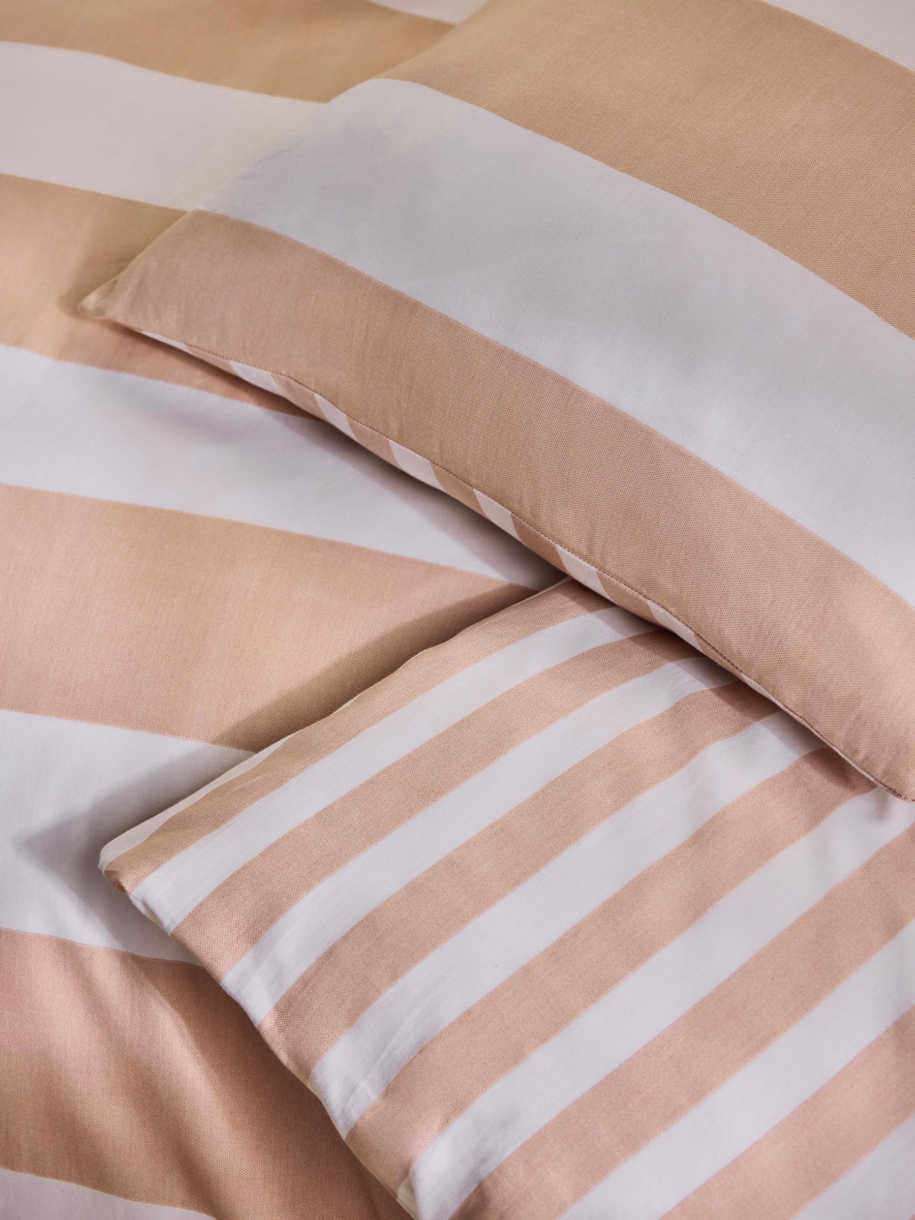 Donni Wide Stripe 100% Cotton Duvet Cover and Pillowcase Set in Clay Pink - Image 3 of 5