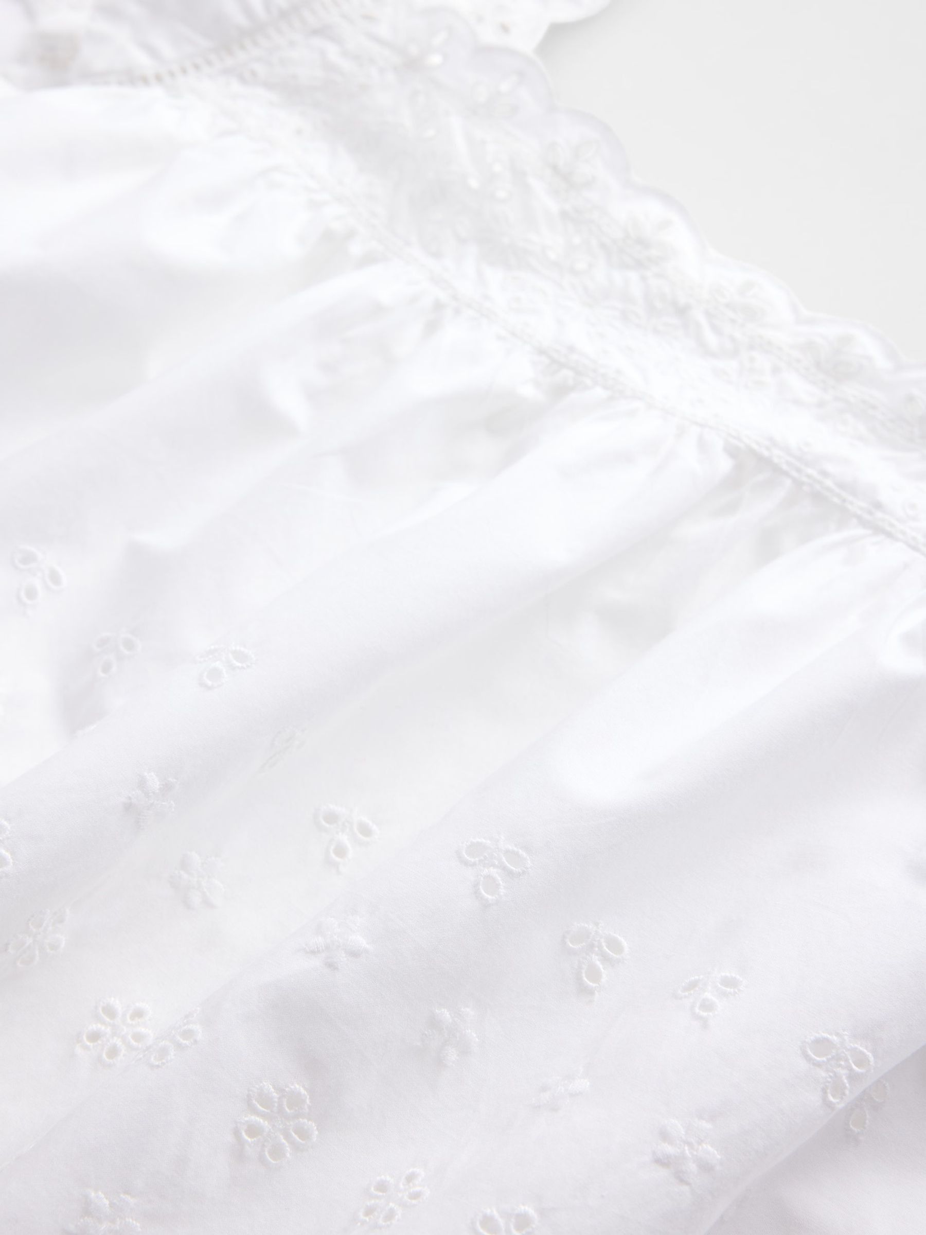 White DÔEN Eyelet Sleeveless Top - Image 6 of 6