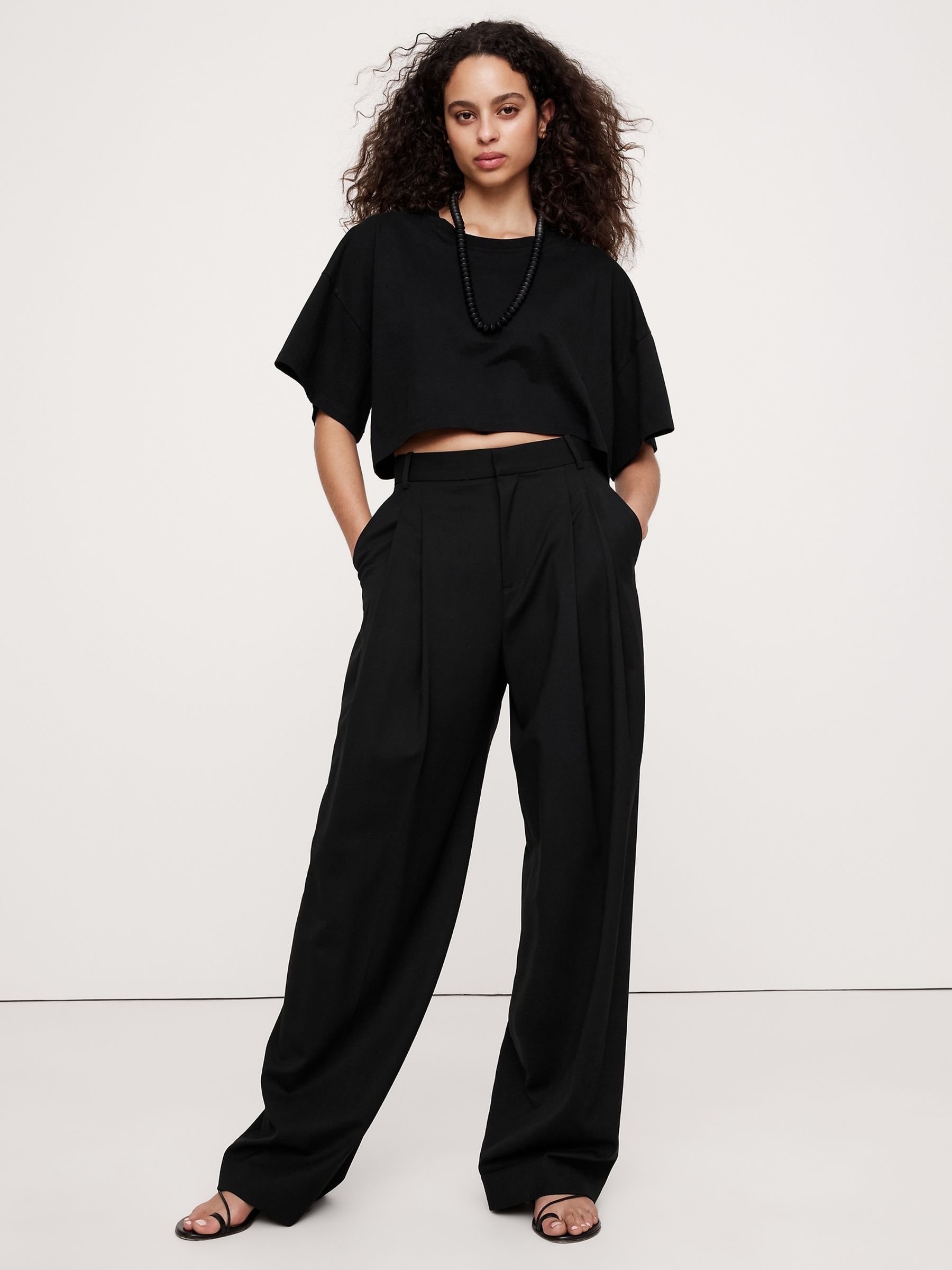 Banana Republic Black Oversized Vintage Cotton Cropped T-Shirt - Image 3 of 4