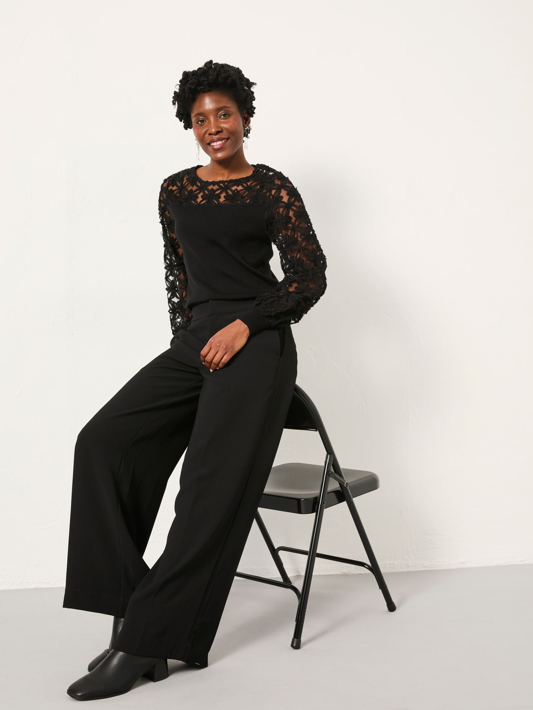 Julia Black Satin Back Crepe Wide Leg Trouser - Image 5 of 6