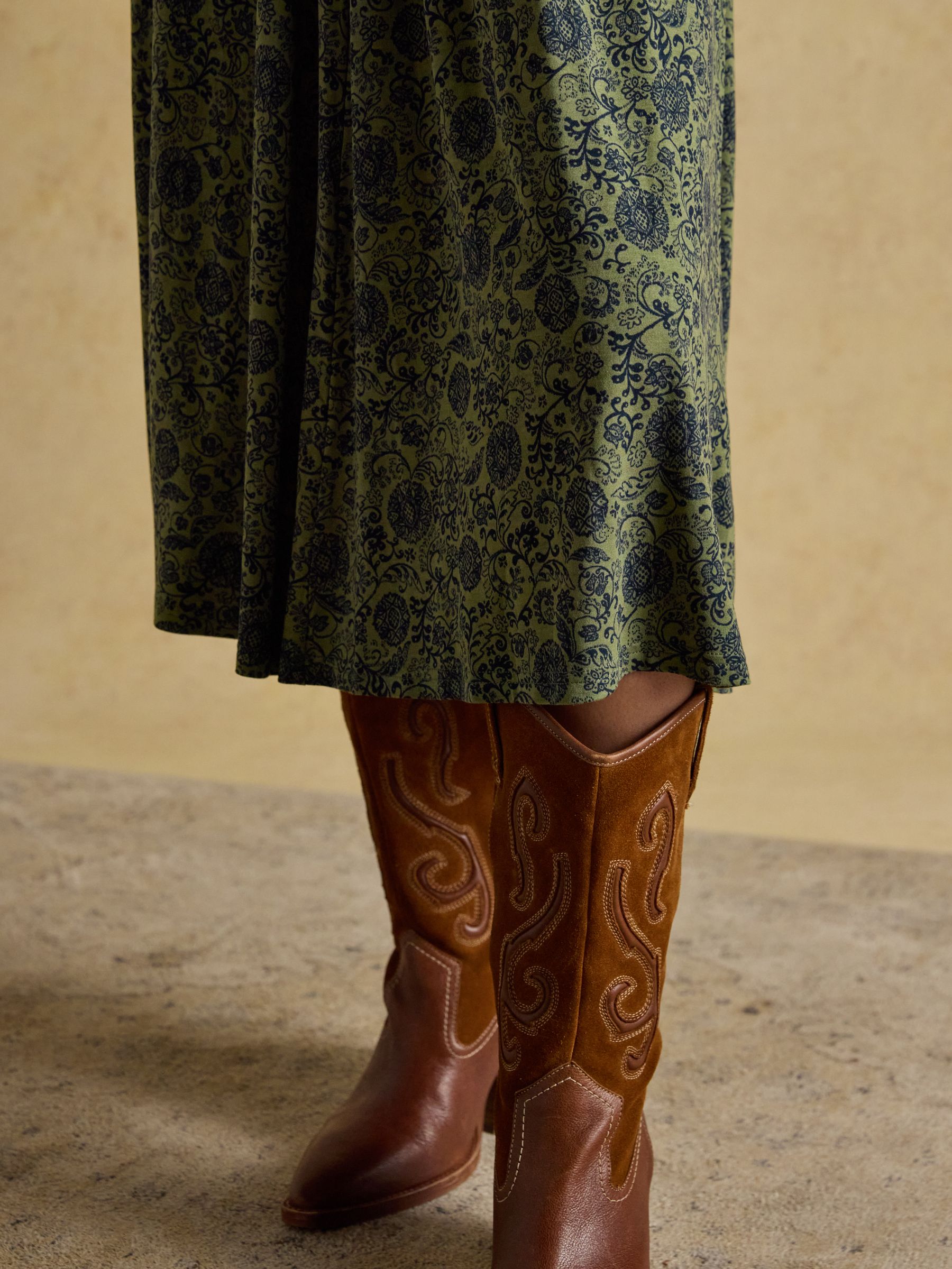 Mina Khaki Green Jersey Ruched Waist Long Sleeve V-Neck Midi Dress - Image 6 of 7