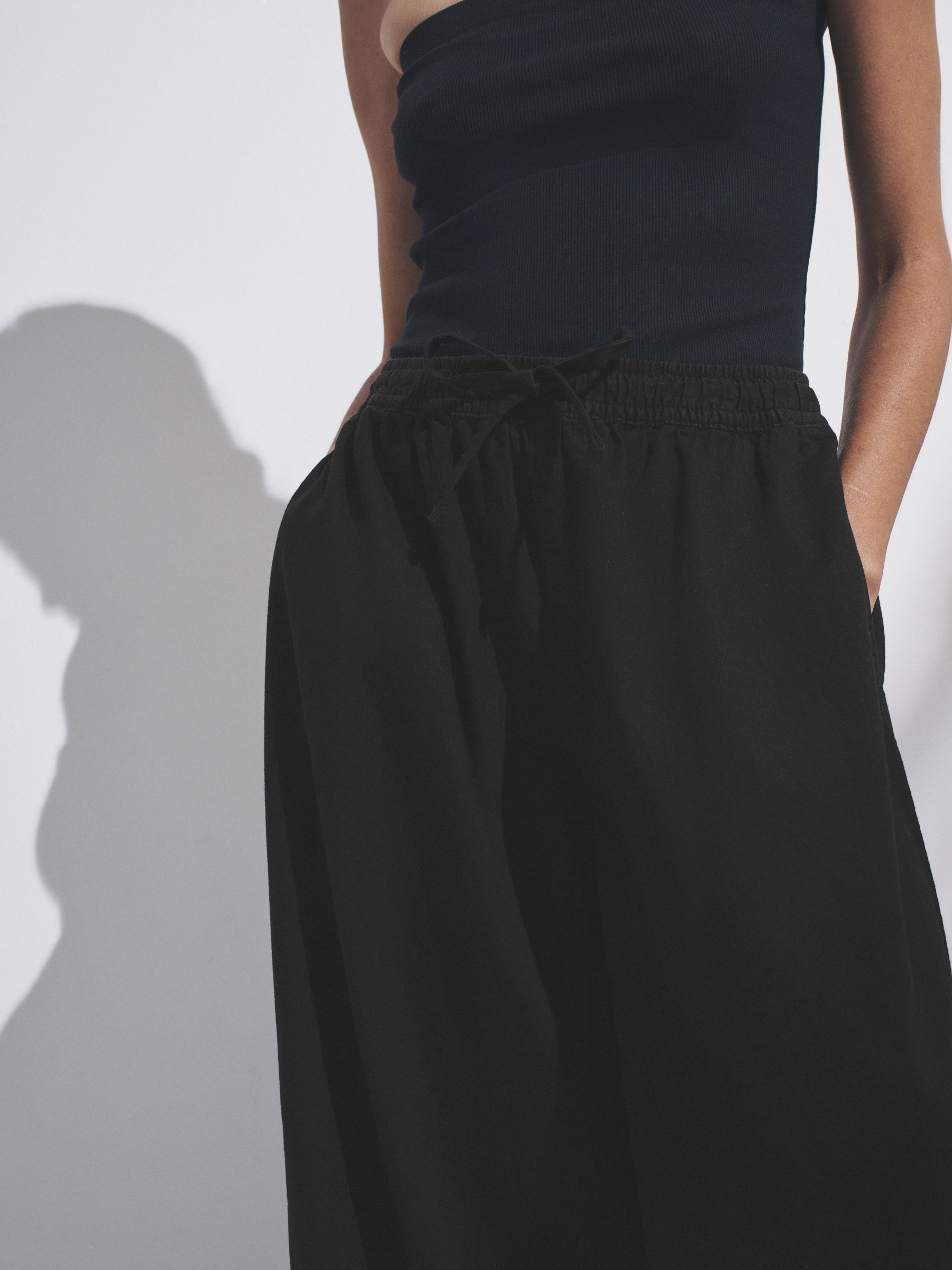 Indigo Blue/Black 2 Pack Pull On Wide Leg Lightweight Jeans - Image 4 of 8