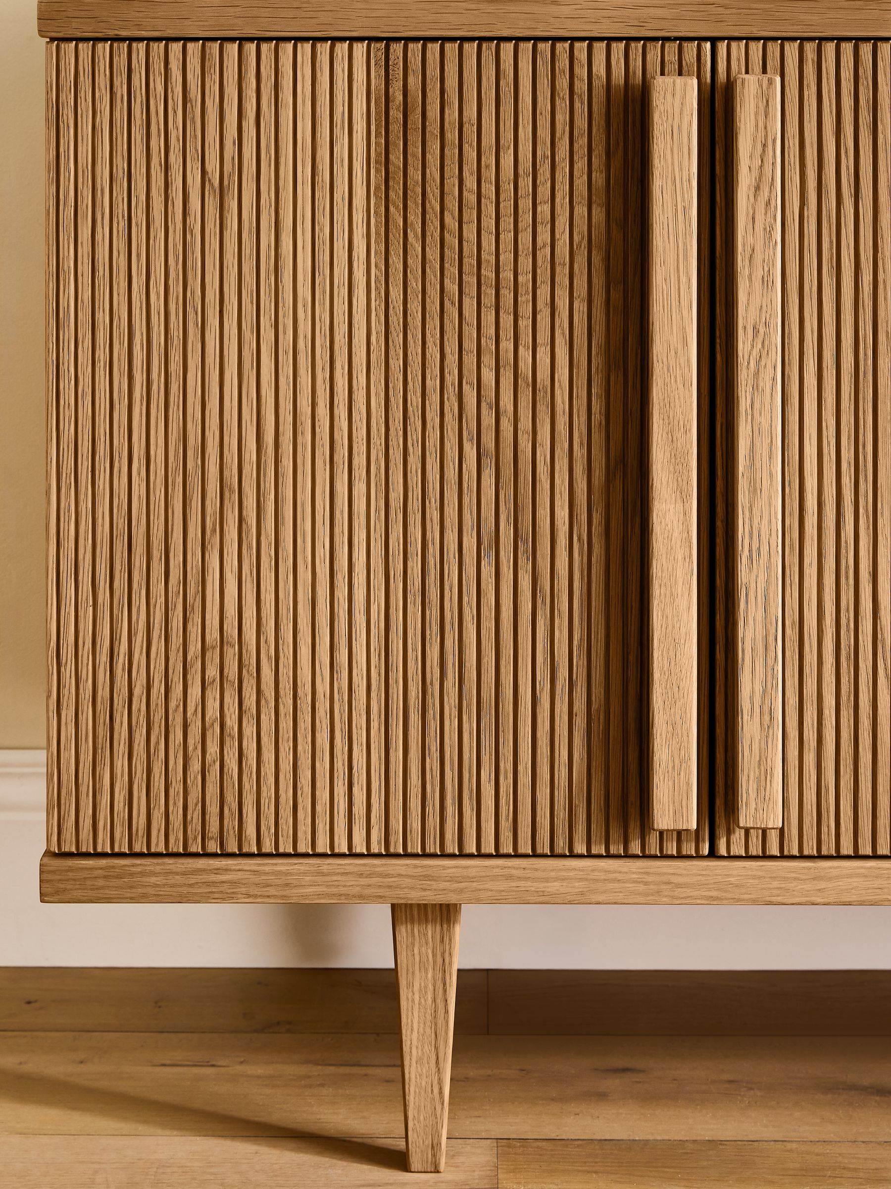Brunswick Large Sideboard in Ribbed Oak - Image 5 of 9
