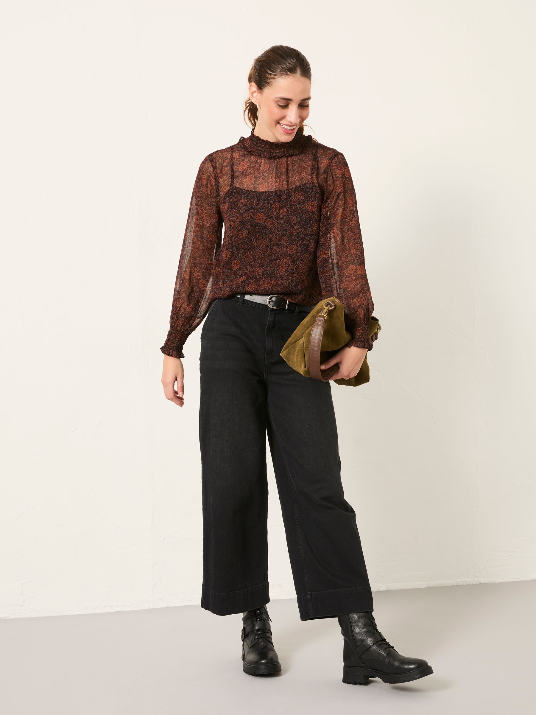 Jaclyn Black Circle Floral Blouse - Image 3 of 6