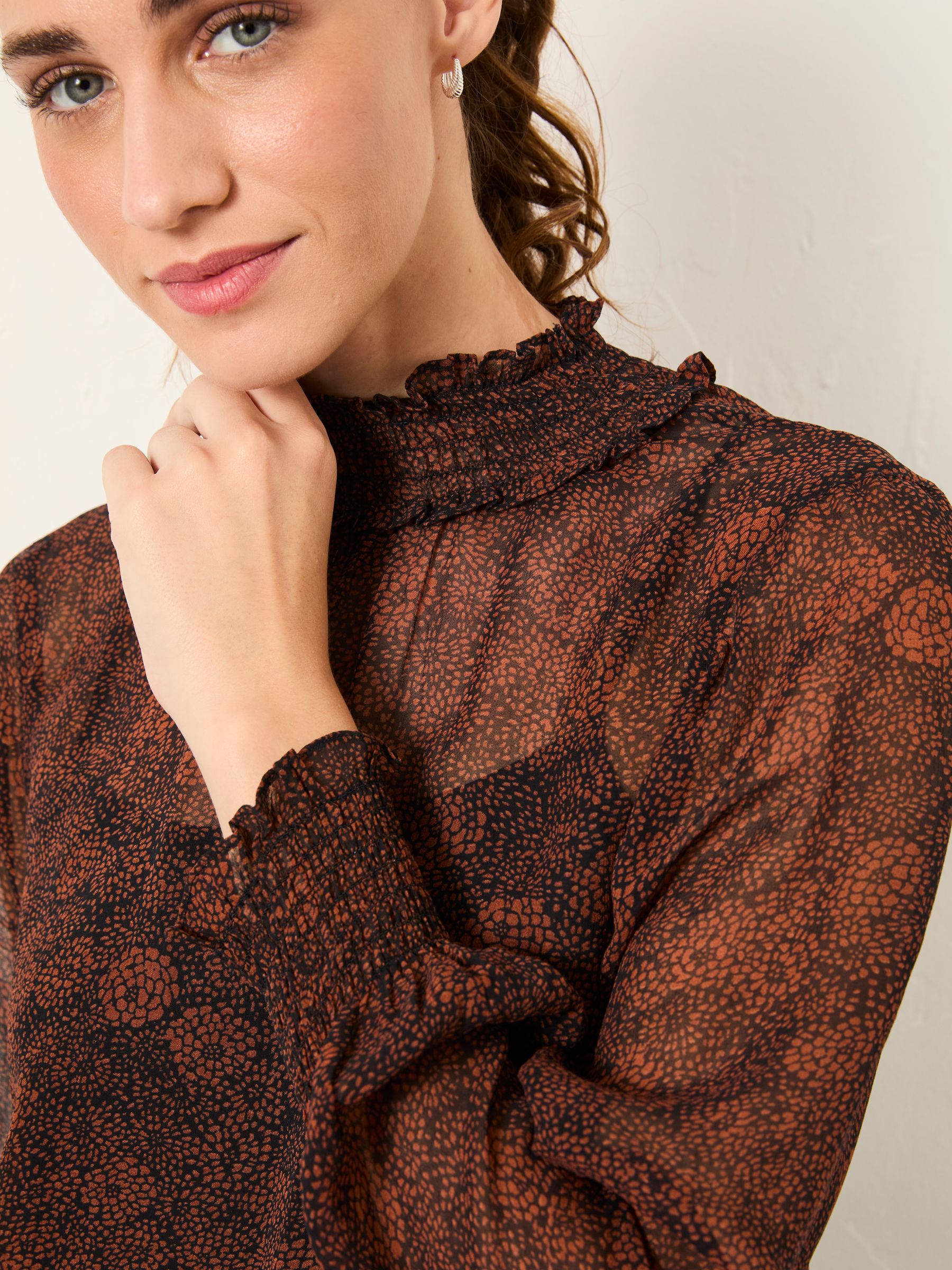 Jaclyn Black Circle Floral Blouse - Image 4 of 6