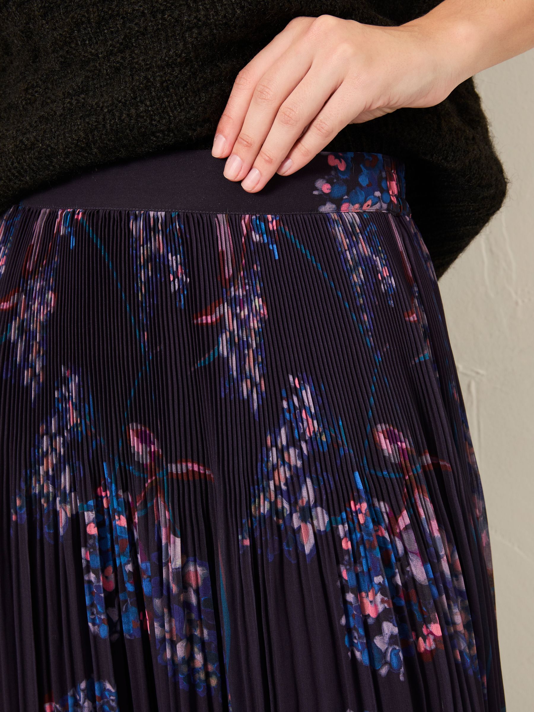 Paignton Dark Purple Heritage Floral Maxi Skirt - Image 4 of 6