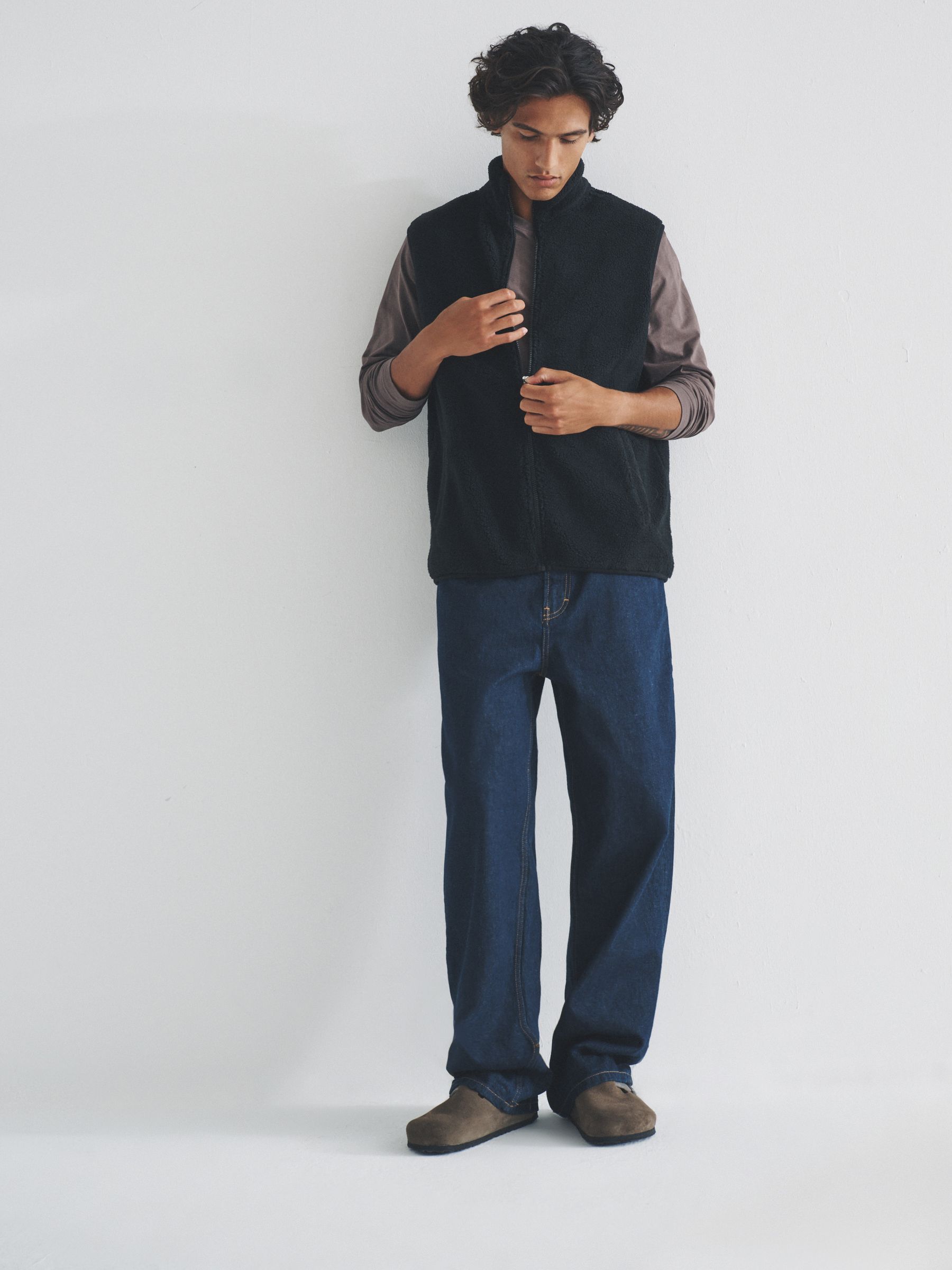 2 Pack Borg Gilet and Zip Up Fleeces - Image 3 of 12