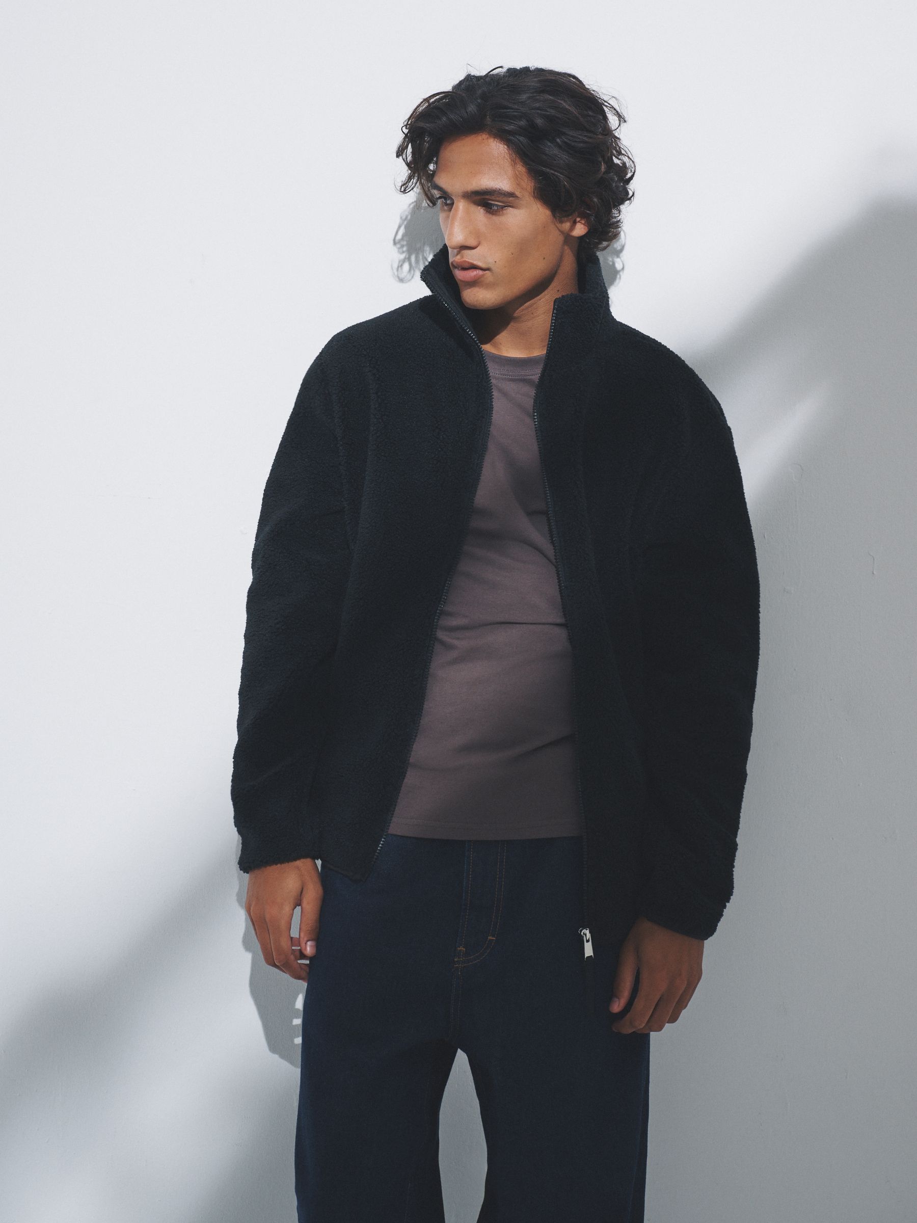 2 Pack Borg Gilet and Zip Up Fleeces - Image 7 of 12