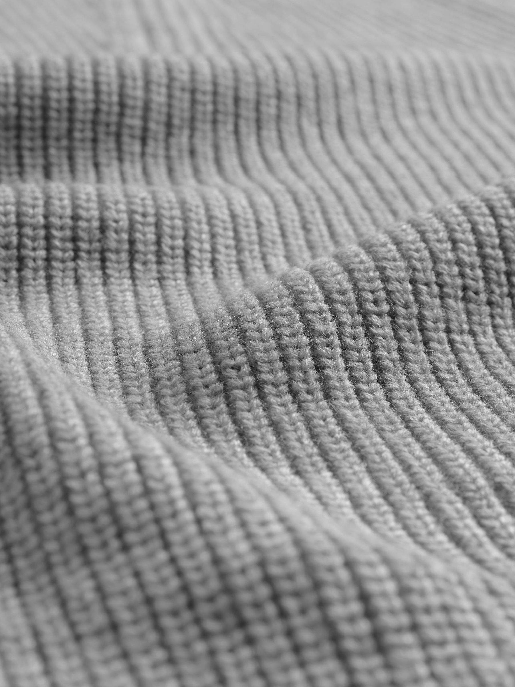 2 Pack Cable Knit and Zip Neck Jumpers - Image 4 of 5