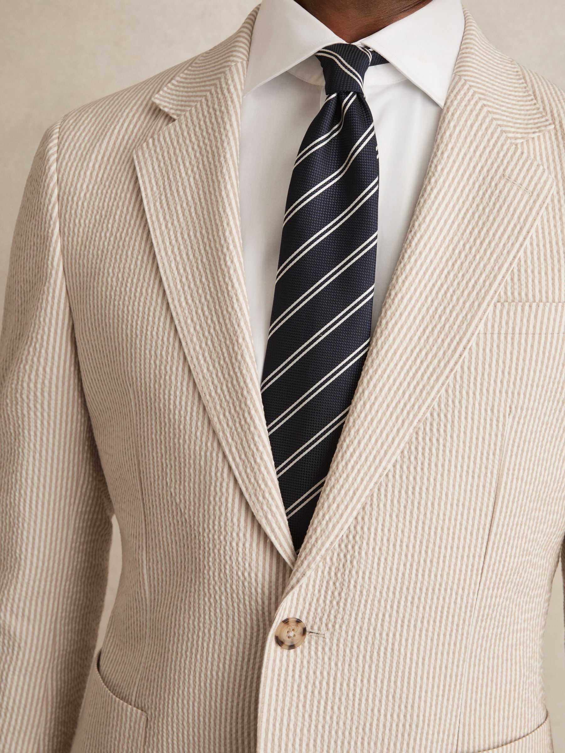 Seersucker Single-Breasted Suit Blazer Slim-Fit in Oatmeal/White - Image 4 of 8