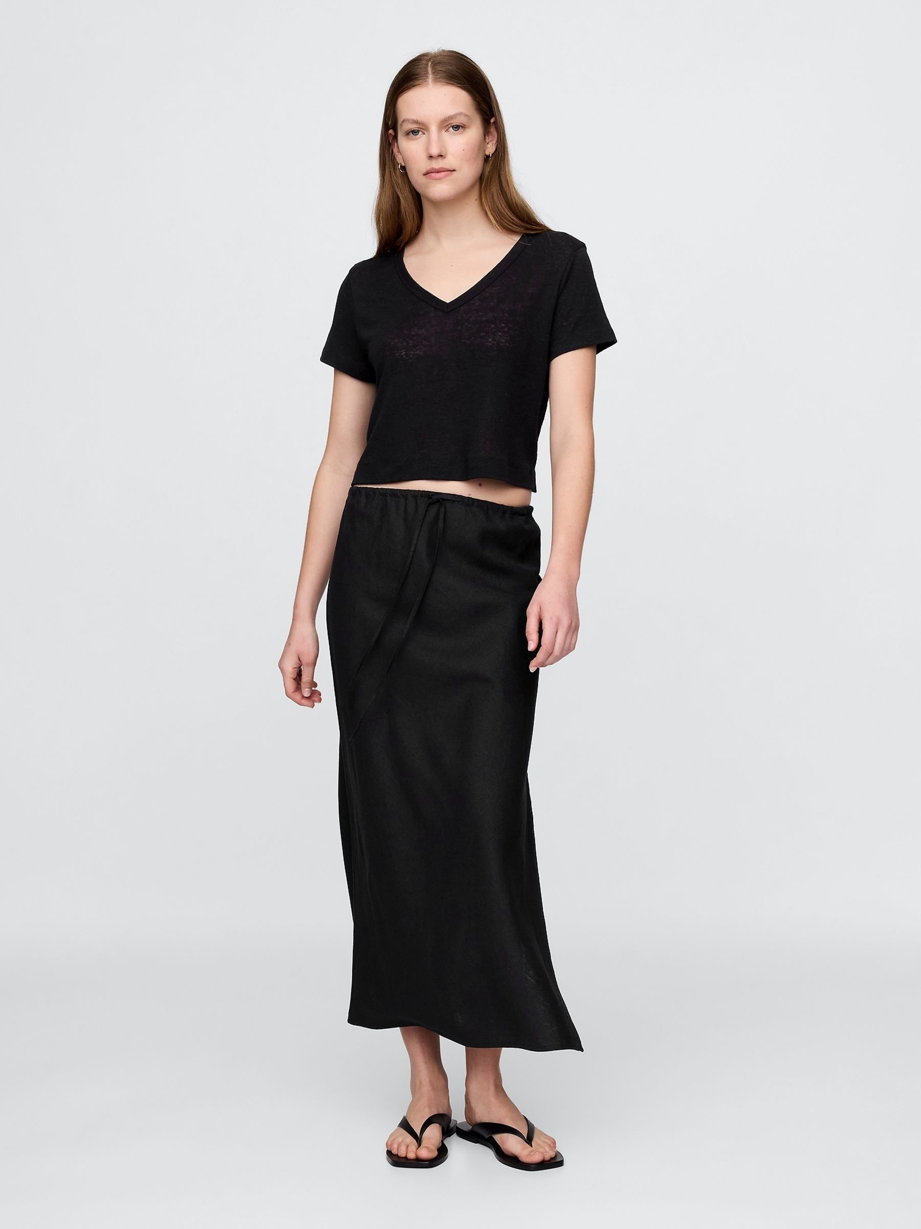 Black Linen-Blend Cropped V Neck T-Shirt - Image 3 of 5