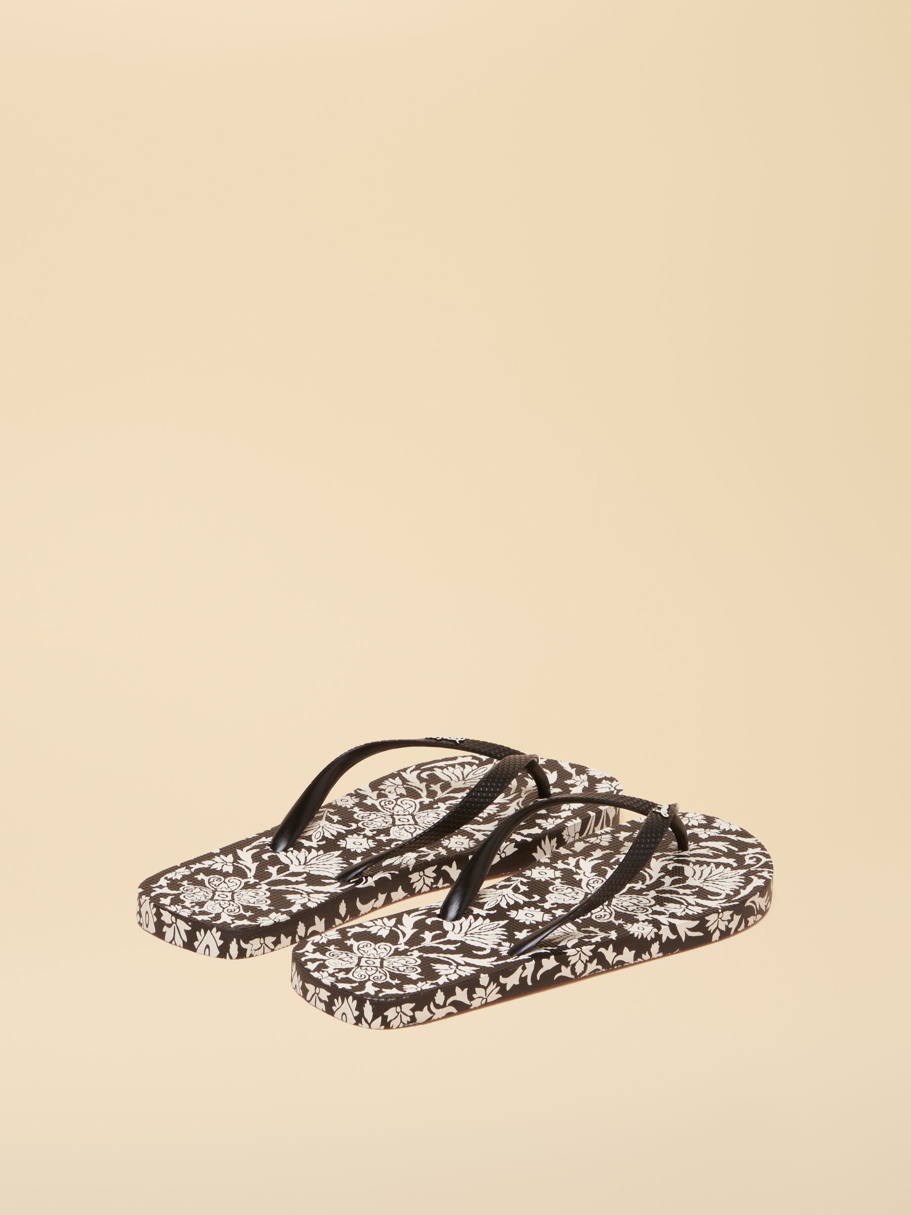 Sandy Black Ecru Printed Flip Flops - Image 3 of 5