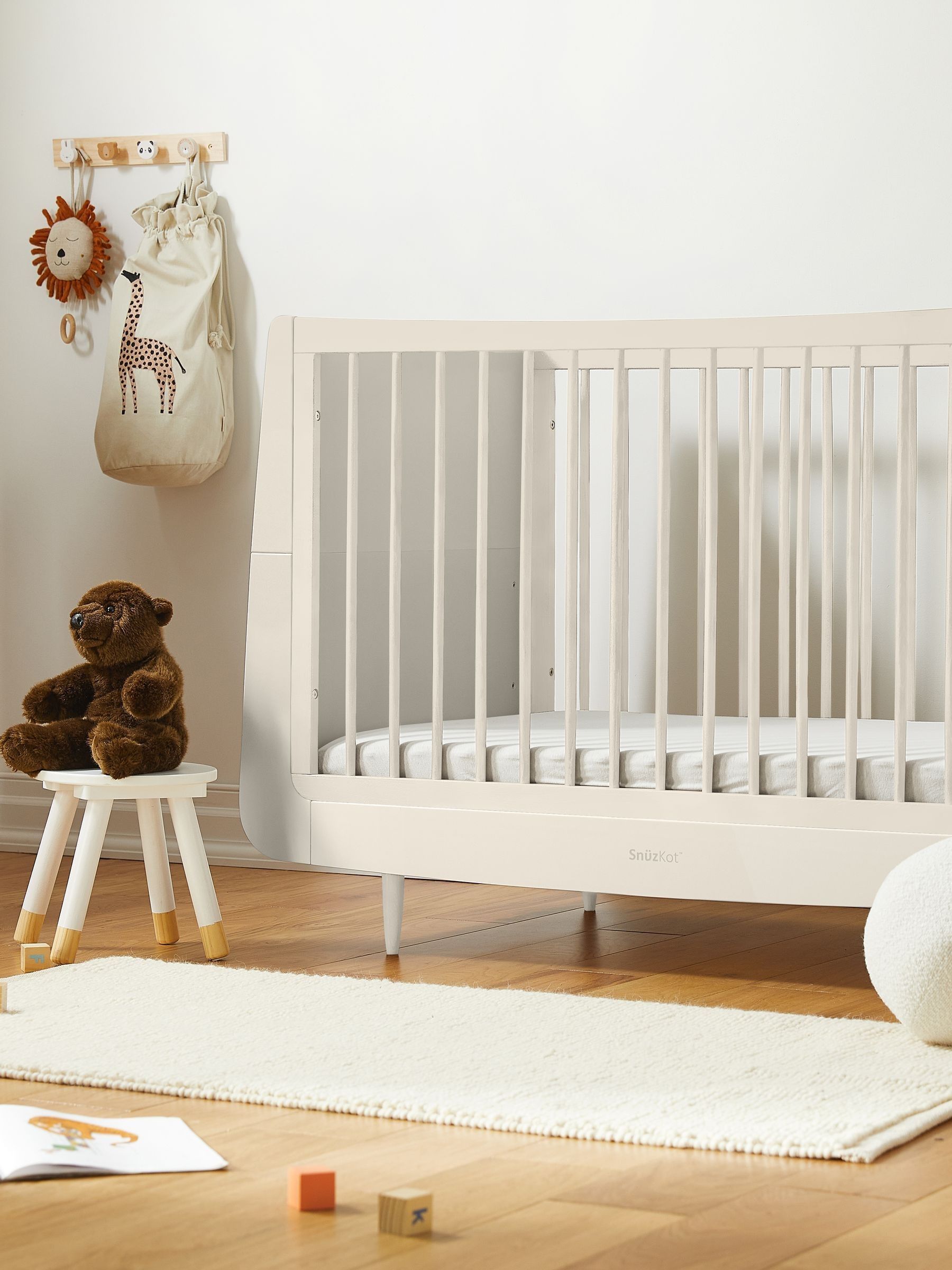 Snuz Cashmere SnuzKot Skandi Cot Bed - Image 1 of 7
