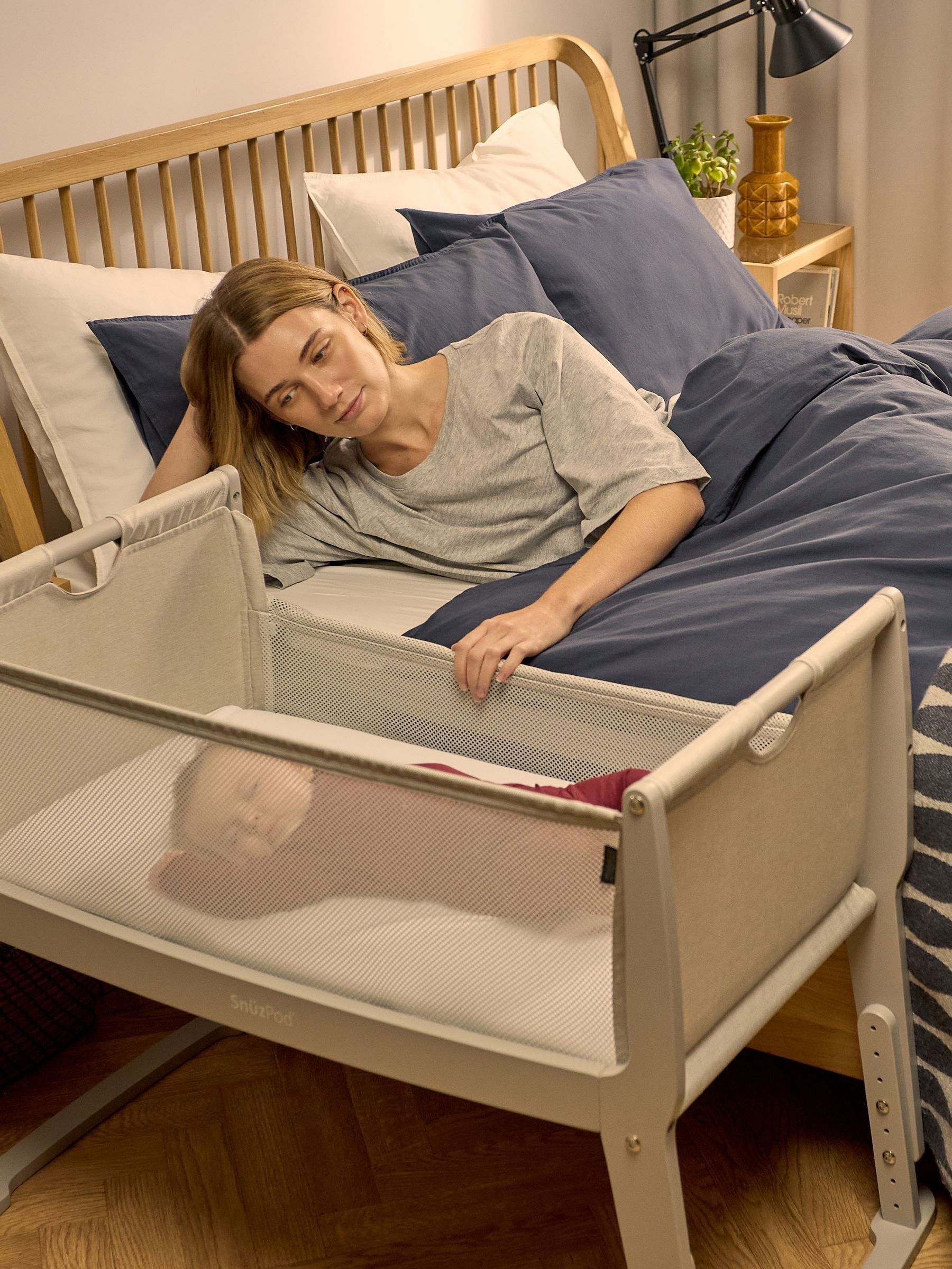 Snuz Oslo SnuzPod Studio Bedside Crib - Image 3 of 8