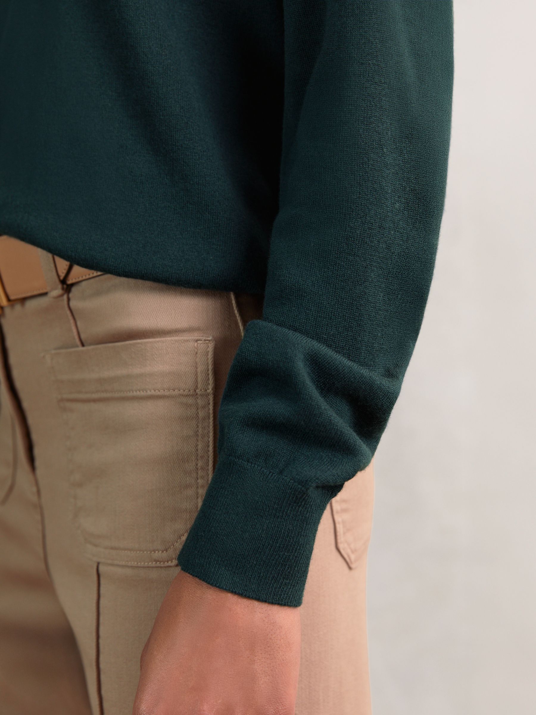Merino Wool Crew-Neck Jumper in Green - Image 4 of 6